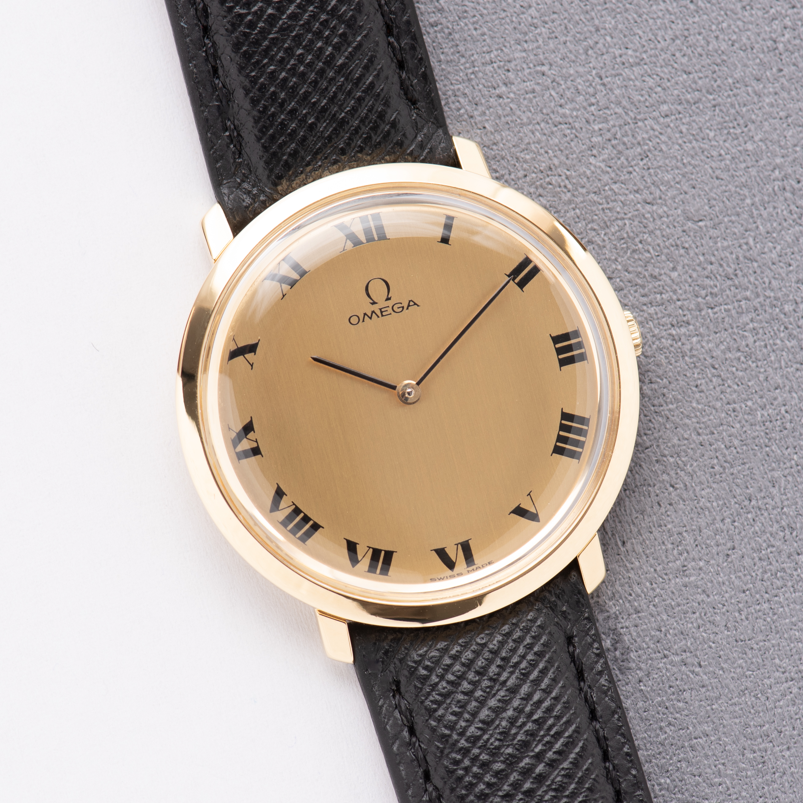 View of Omega De Ville Mécanique Gold 18k from 1966 Réf 111.067