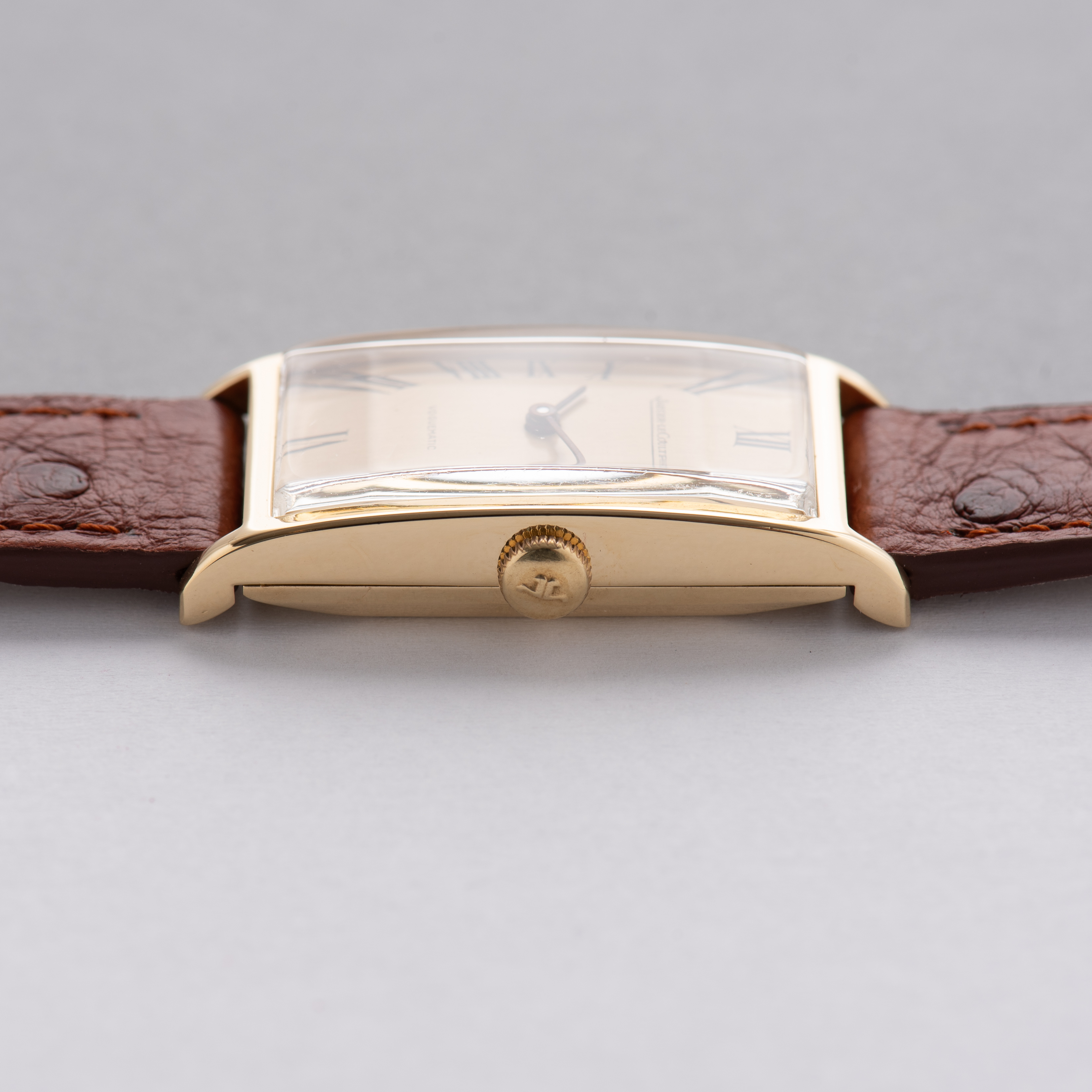Zicht op Jaeger-LeCoultre Voguematic goud 18k 0,750 ref 22004