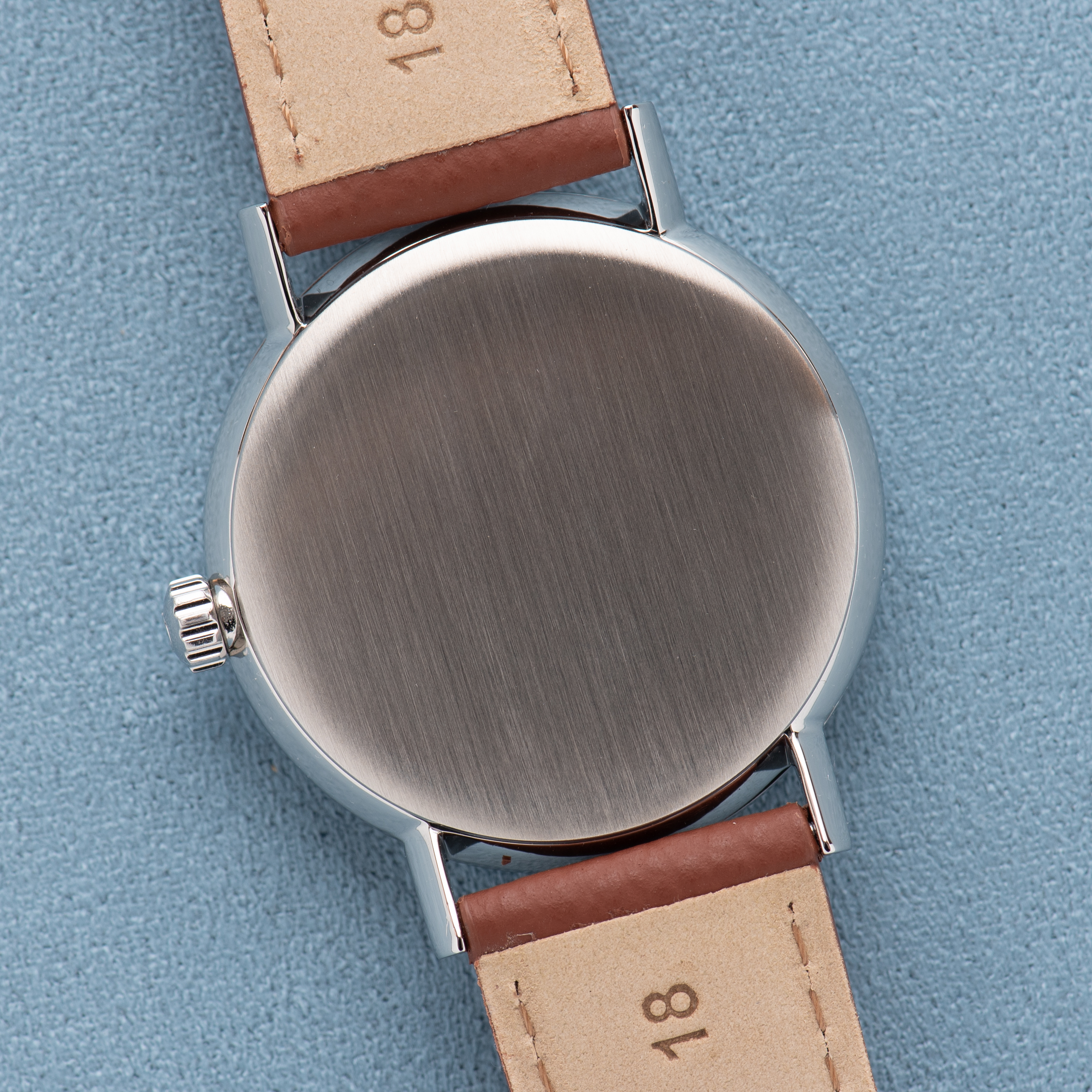 Zicht op Omega Dress Watch Centre Seconds Silver Dial ref 131.019 uit 1969