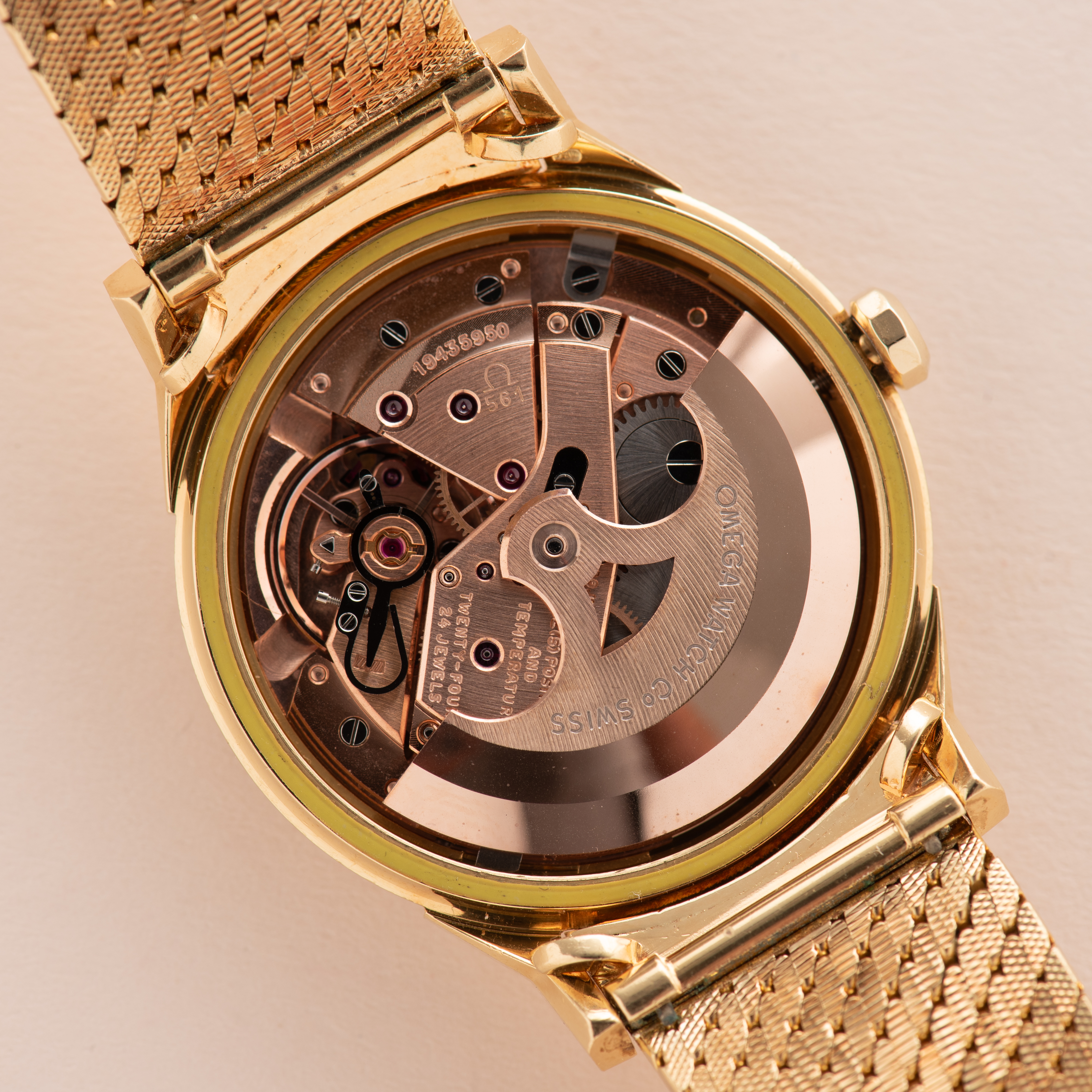Vue de Omega Constellation Pie Pan 18K Gold Automatic FULL SET from 1962 Réf 168.005