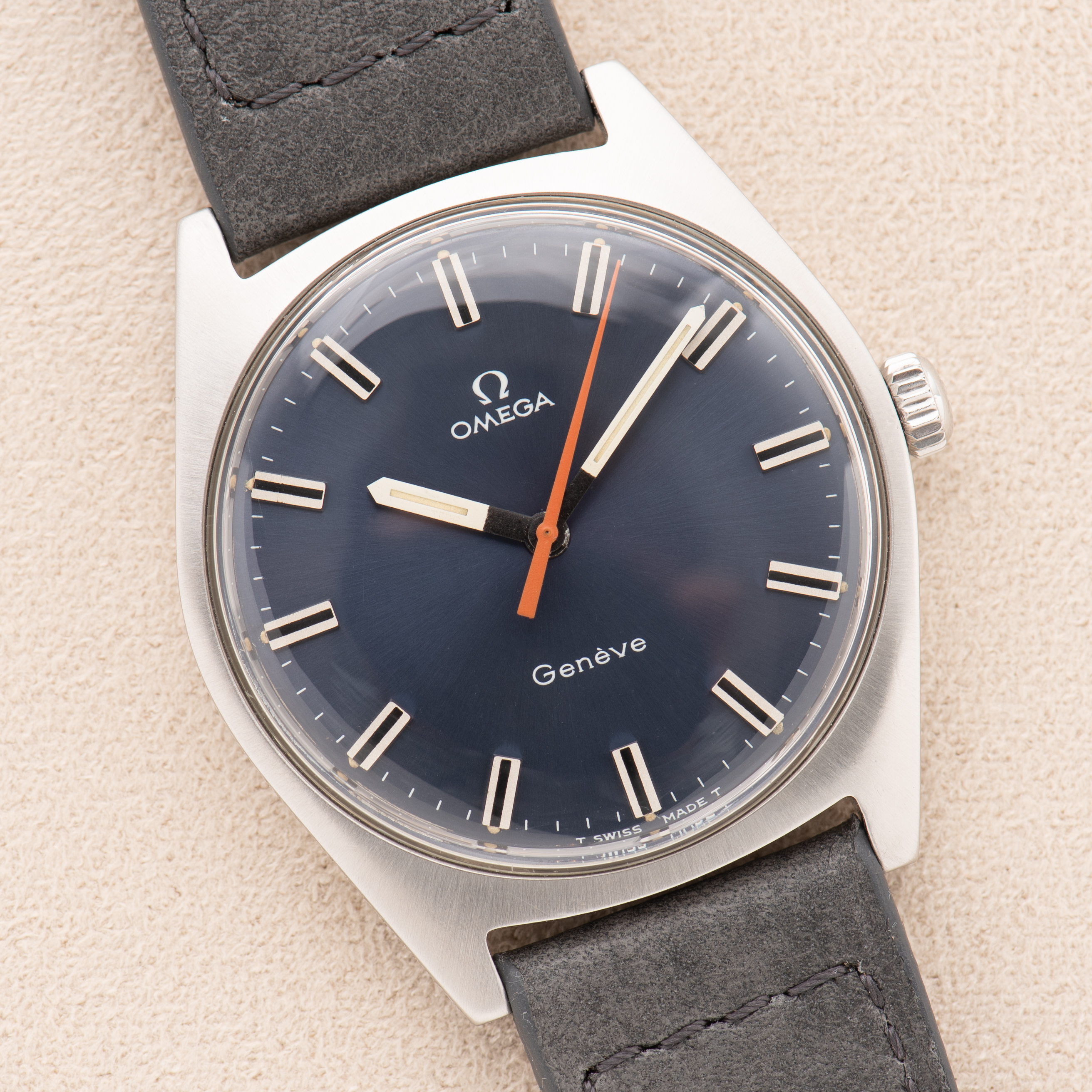 Vue de Omega Genève Blue dial "Ultraman" Réf 135.041 cal 601 from 1969