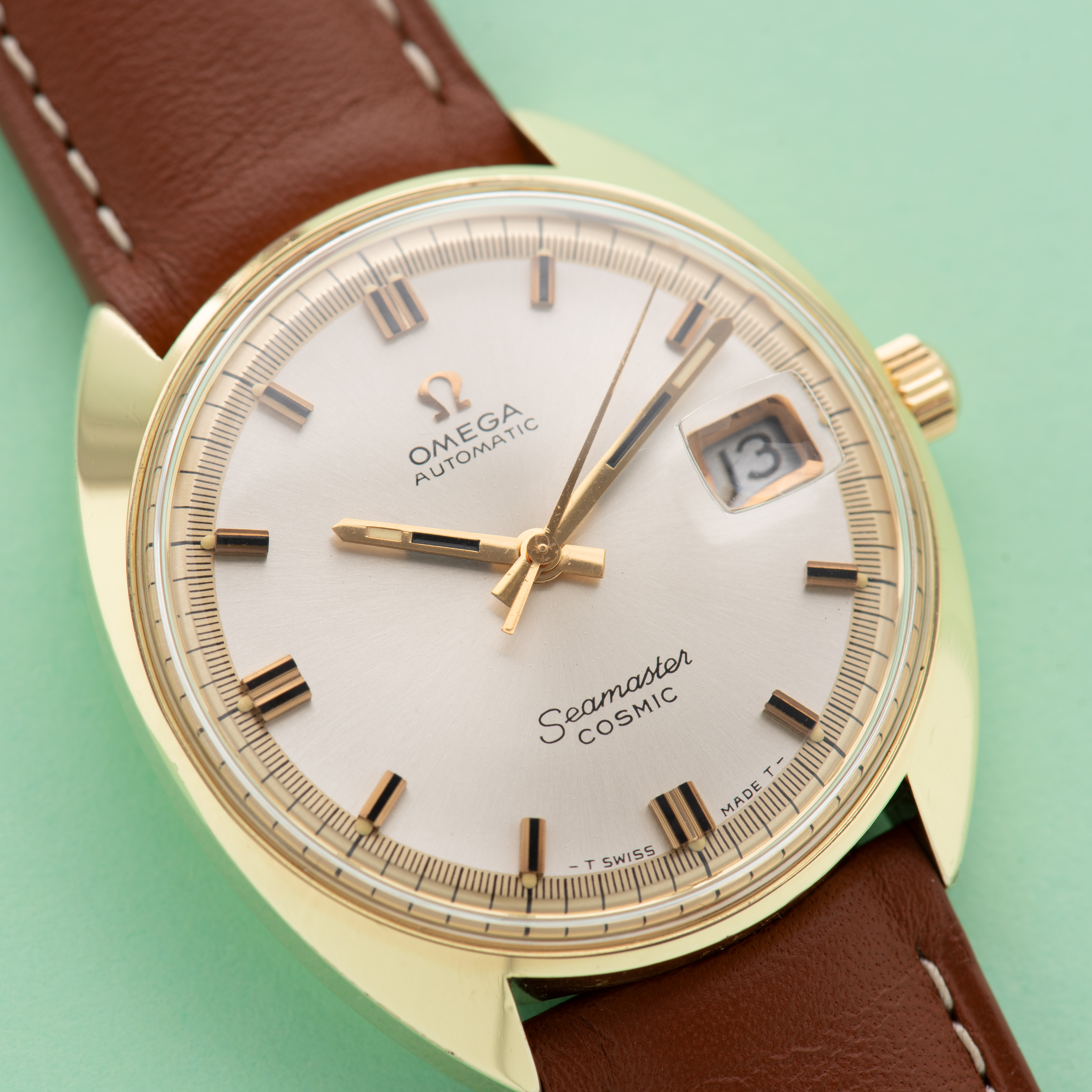 View of Omega Automatic Seamaster Cosmic réf 166.026 from 1968