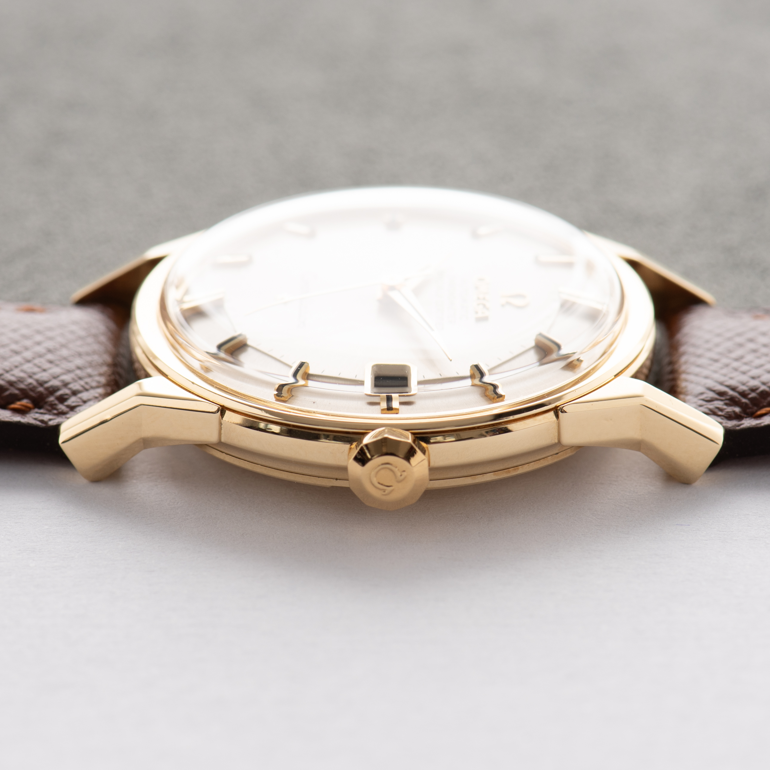 View of Omega Constellation Pie Pan 18K Gold 18K Automatic from 1967 ref 168.005