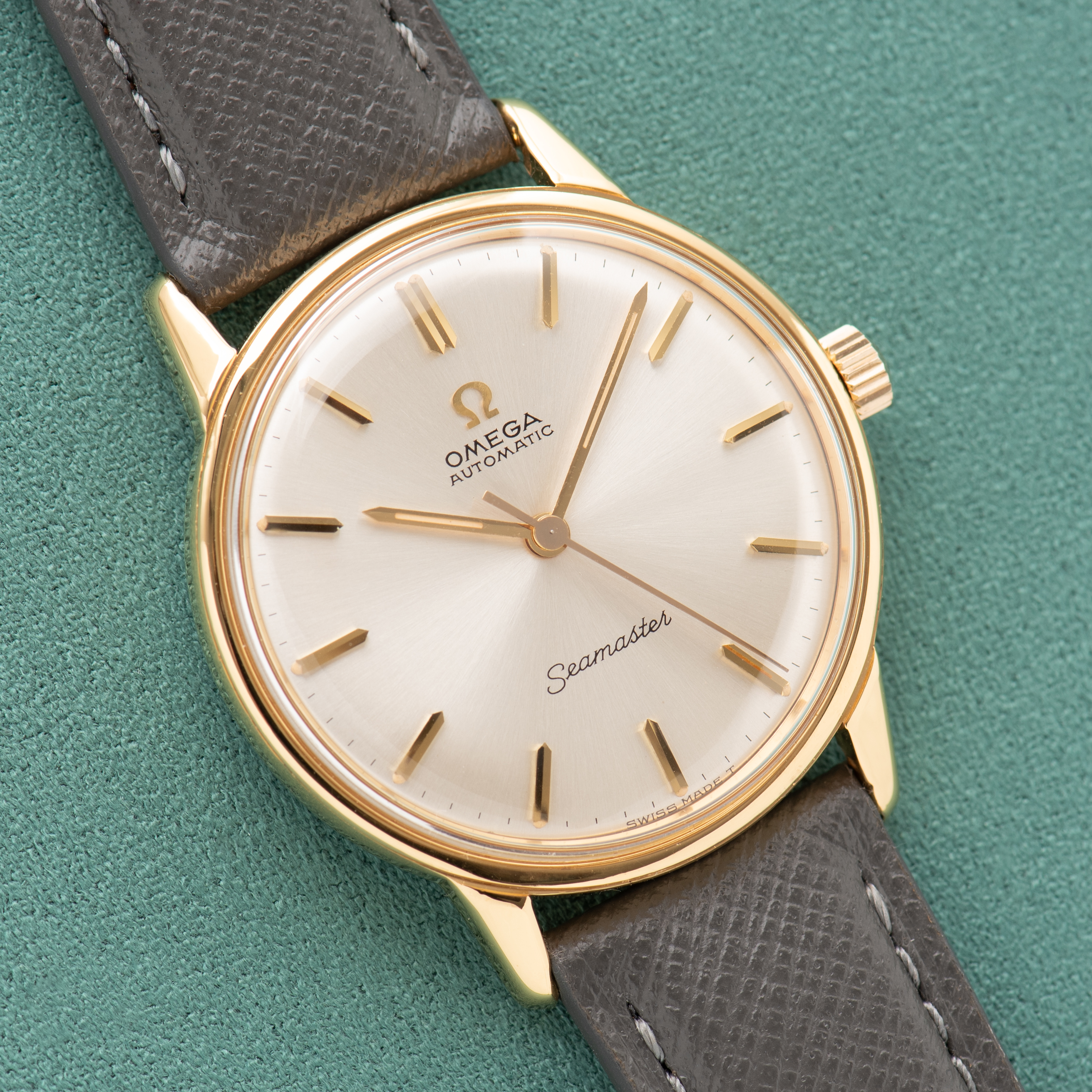 Zicht op Omega Automatic Seamaster Gold Plated/steel Réf 165.002 from 1965