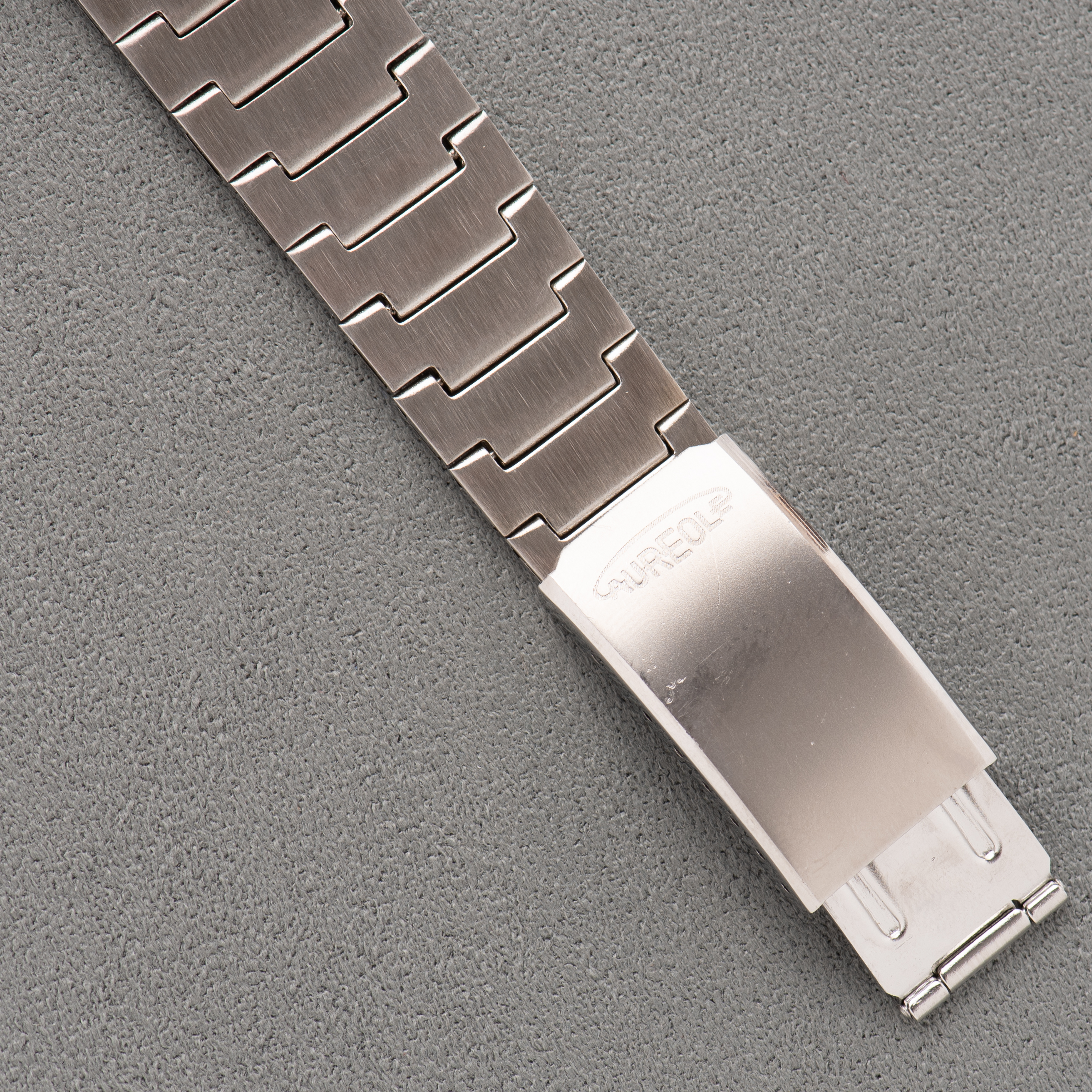 Zicht op Aureole 25Jewels Day-Date AS 2066 NEW OLD STOCK