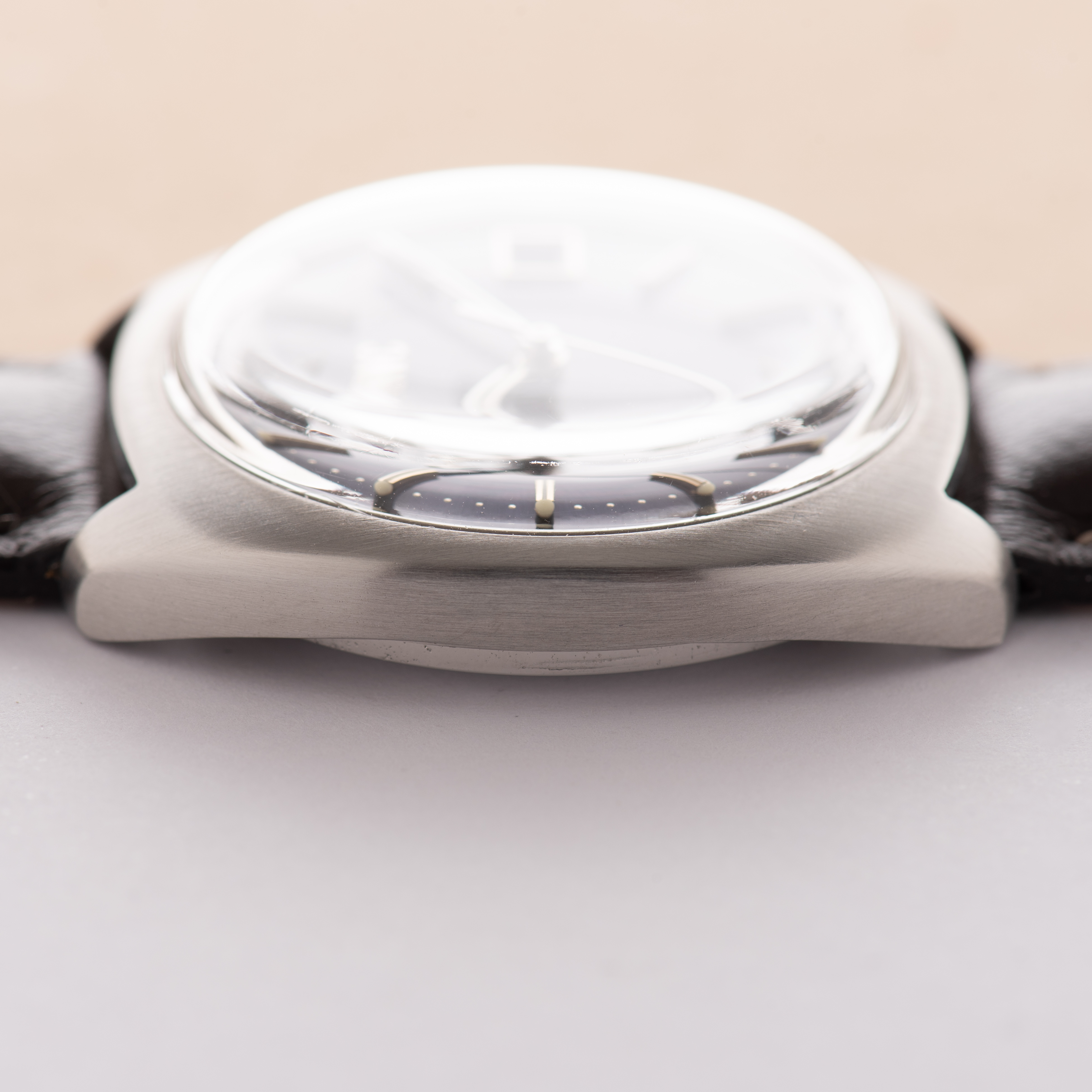 View of IWC International Watch Co SchaffHaussen Electronic ref 2058138