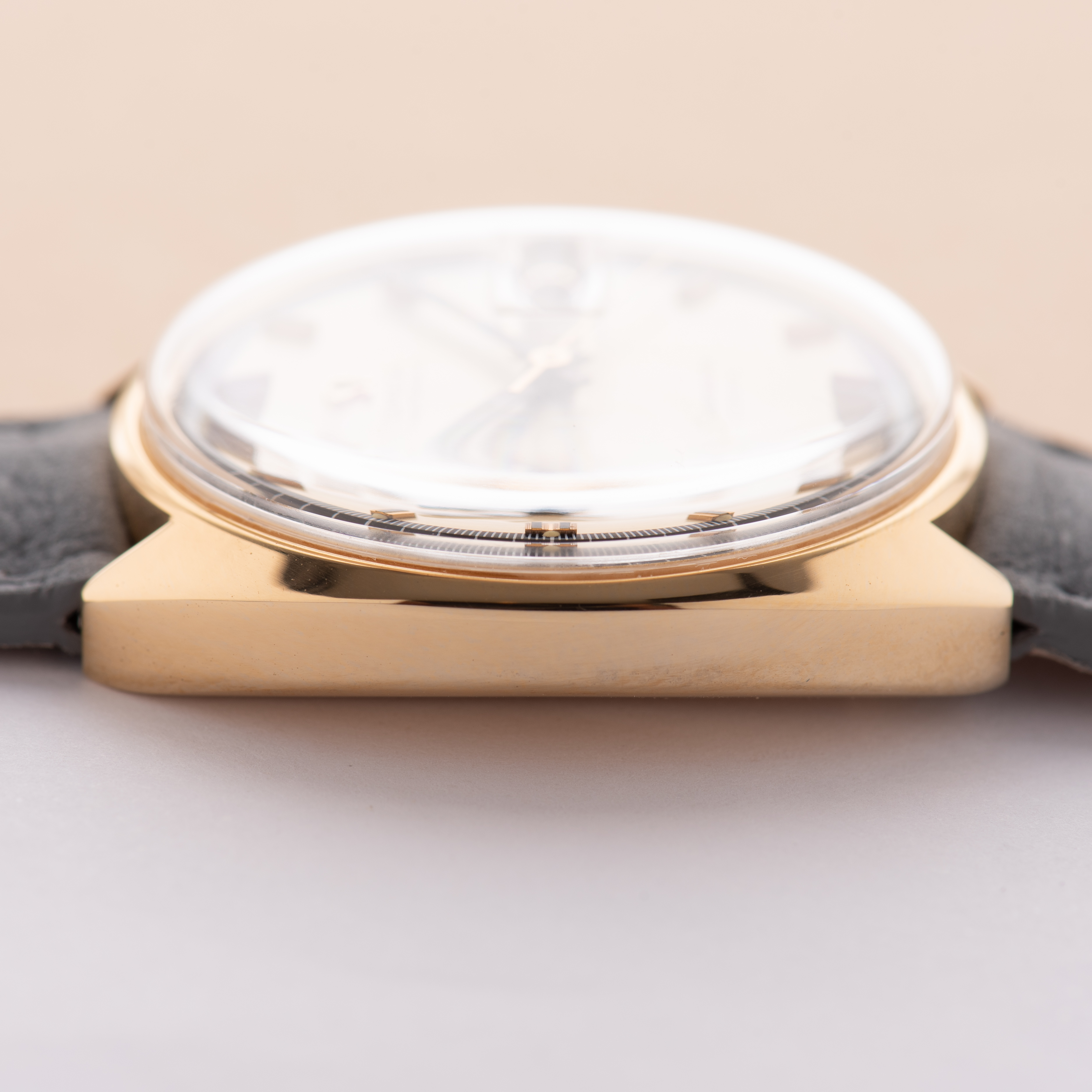 View of Omega Automatic Seamaster Cosmic ref 166.036 cal 752 from 1969