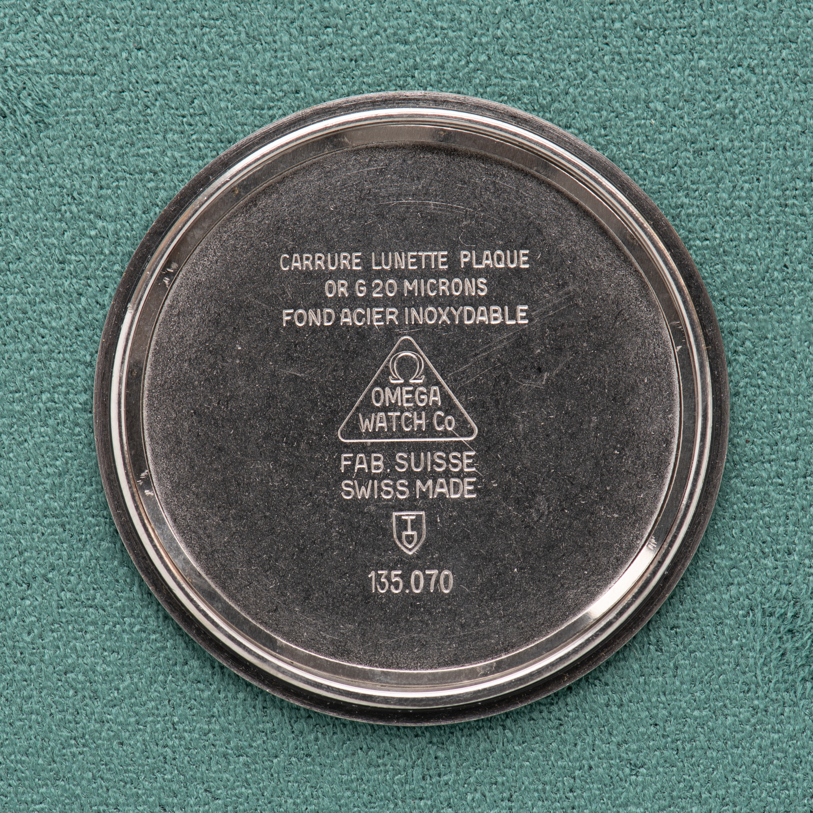 Zicht op Omega Genève Gold dial Réf 135.070 from 1969
