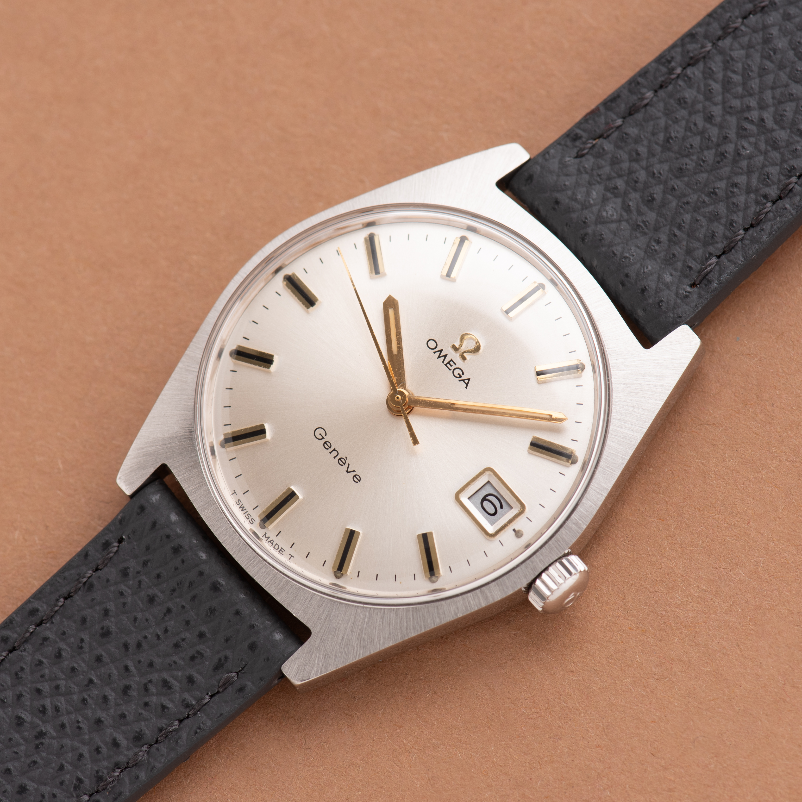 Vue de Omega Genève mécanique réf 136.041 from 1970