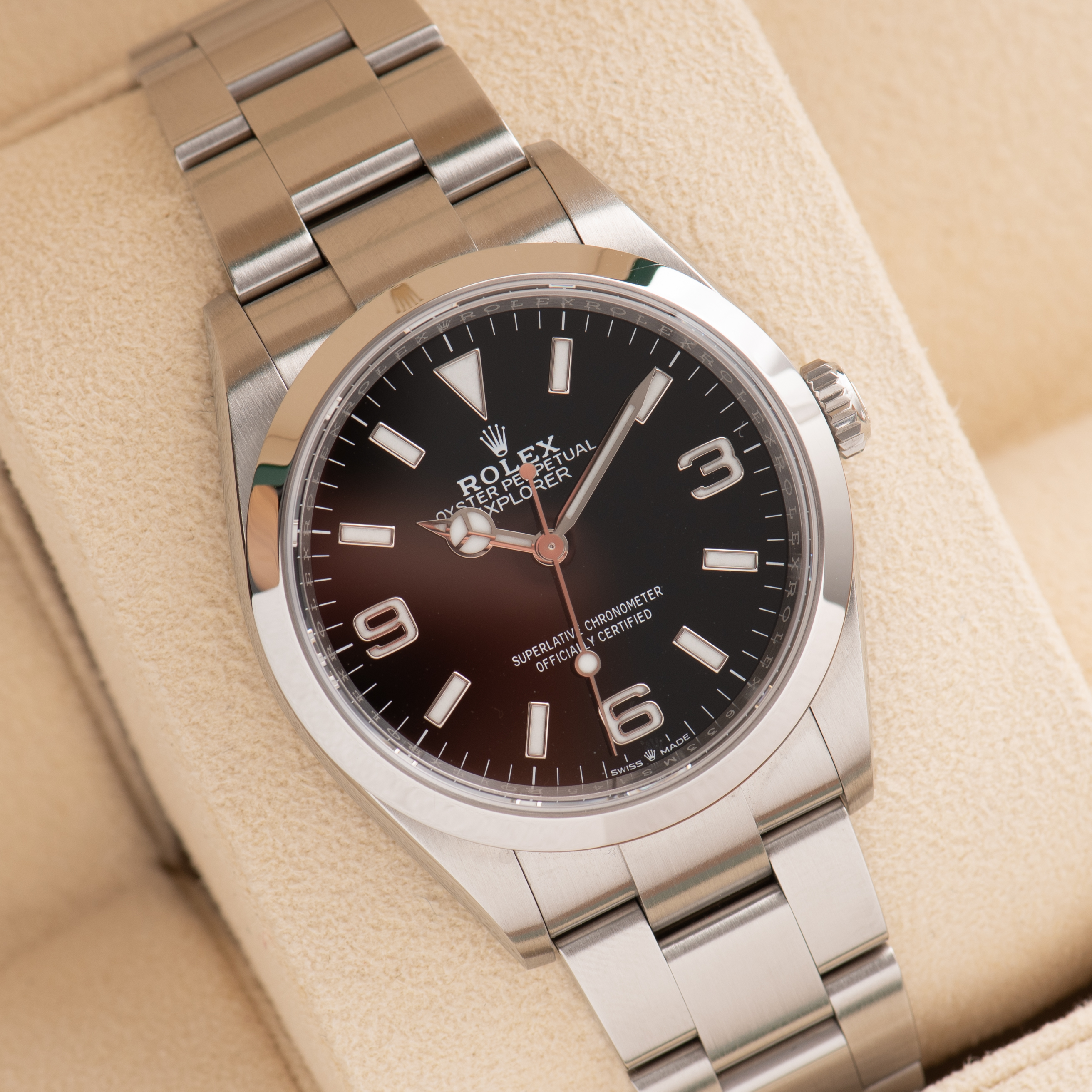 Vue de Rolex Explorer I Black dial réf 124270 from 2023 (LIKE NEW)