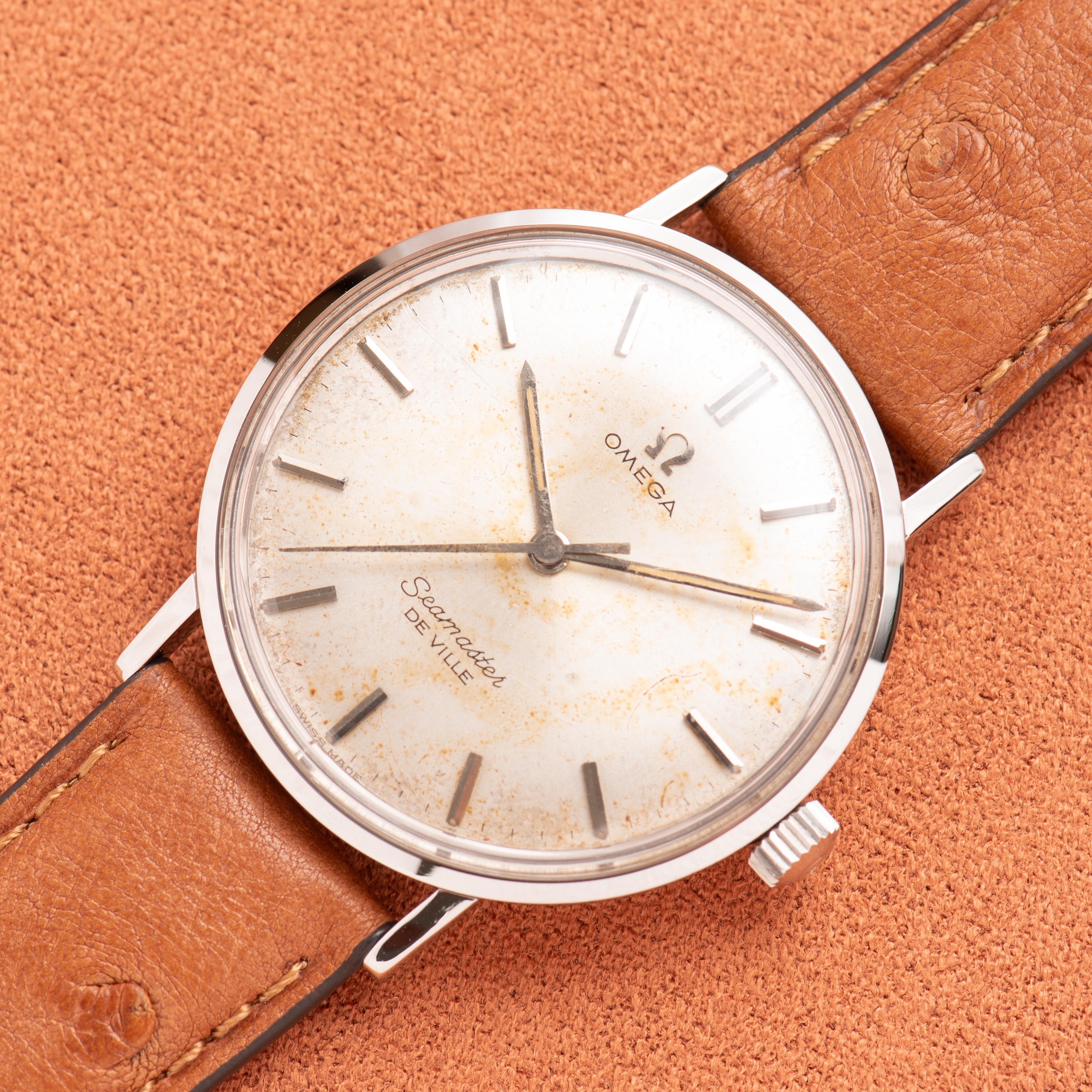 Vue de Omega Seamaster De Ville Silver Patina Dial Réf 14765-1SC from 1962