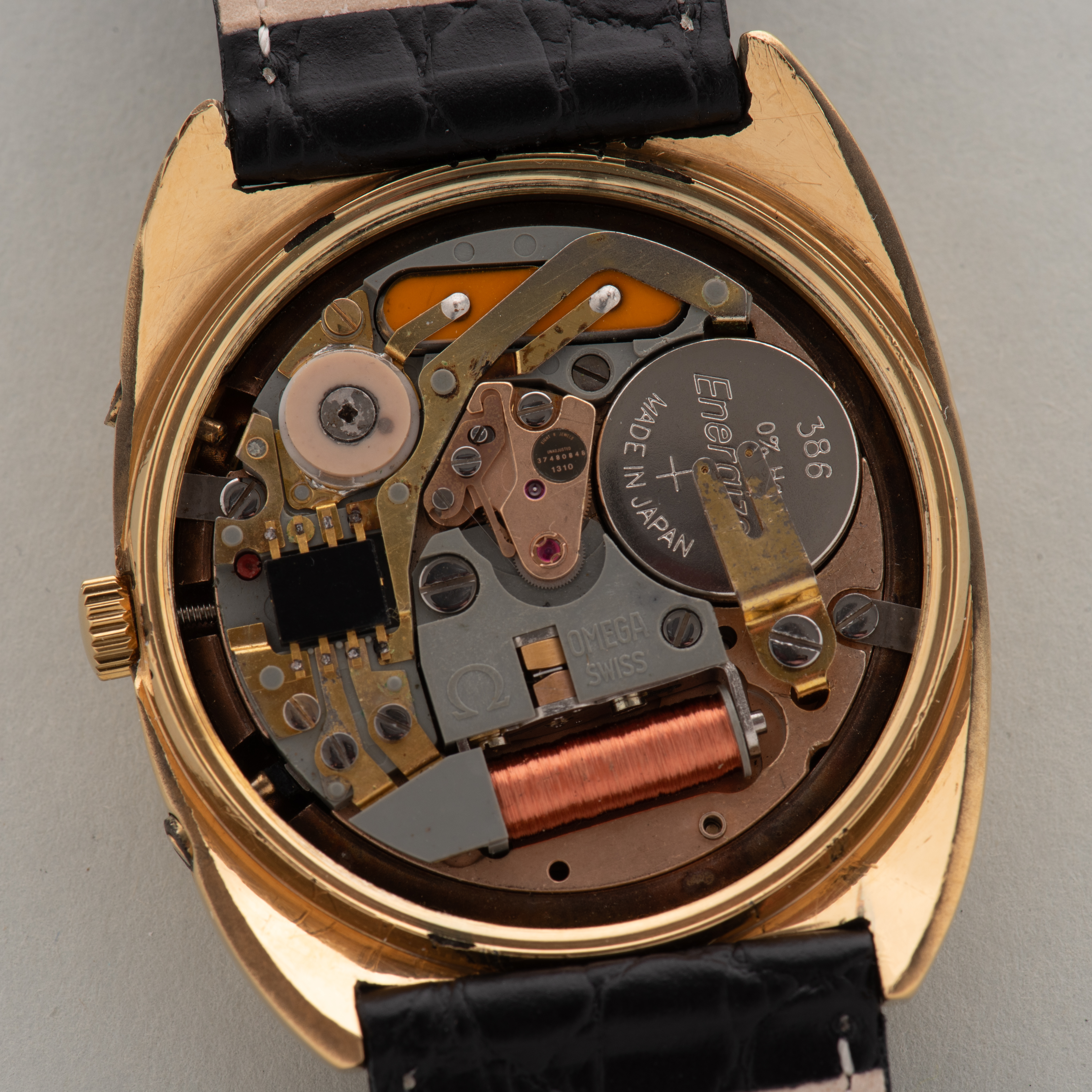 View of Omega Megaquartz 32KHz Geneva ref 196.0038