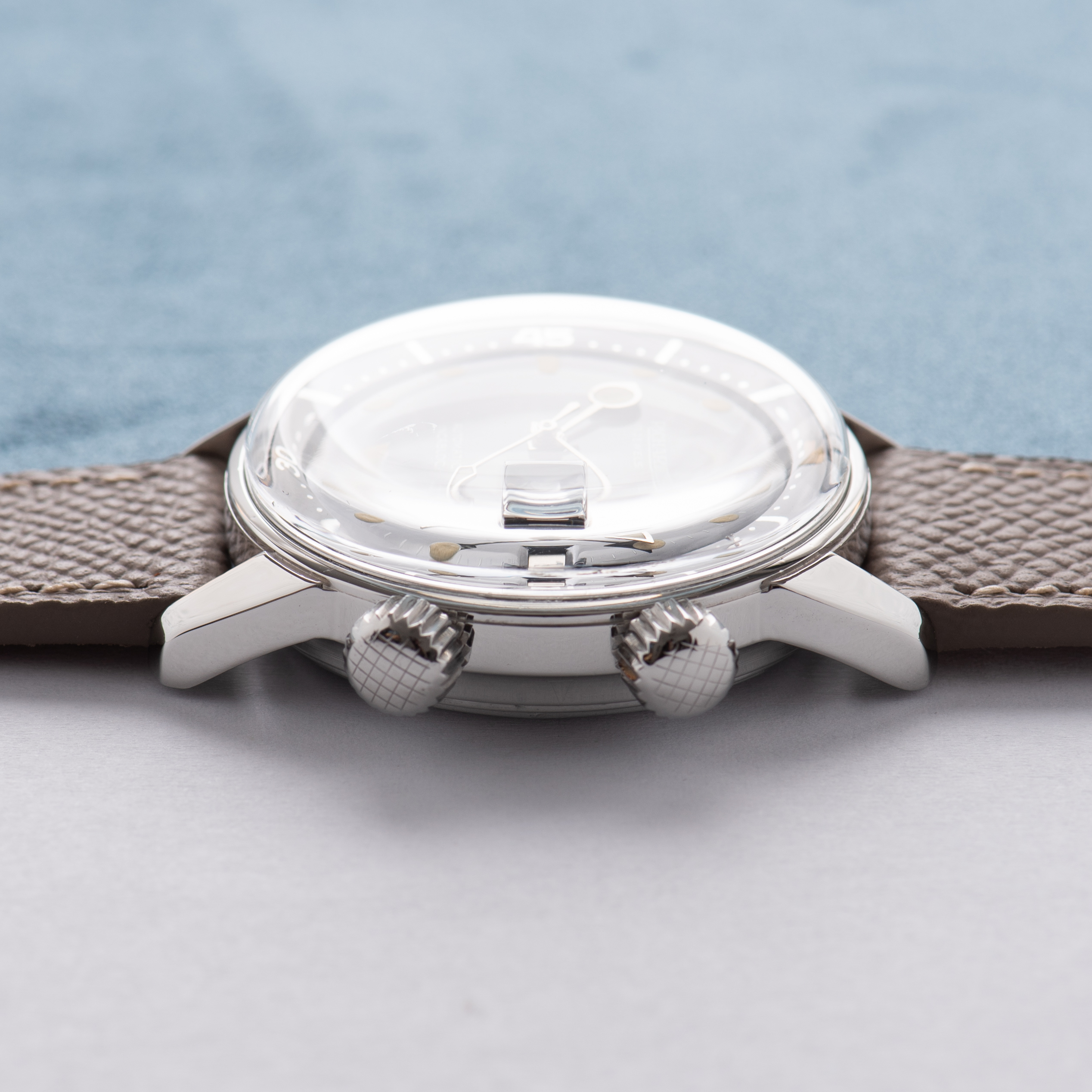 Zicht op Richard Super-Compresor Divers Black Gilt Dial Réf 8-65 from 1960