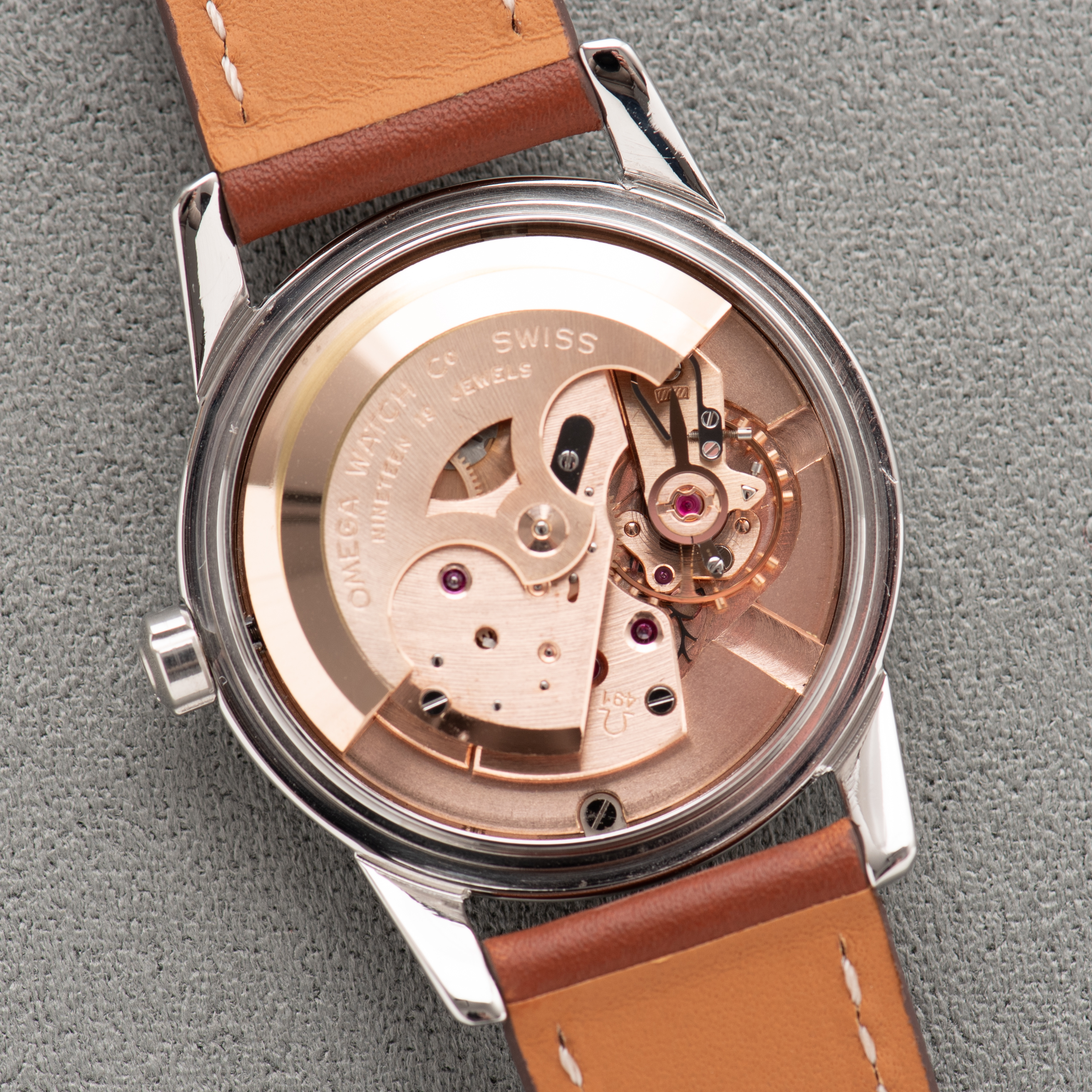 Zicht op Omega Automatic Seamaster HoneyComb Dial réf 2846 2 SC 2848 cal 491 from 1954