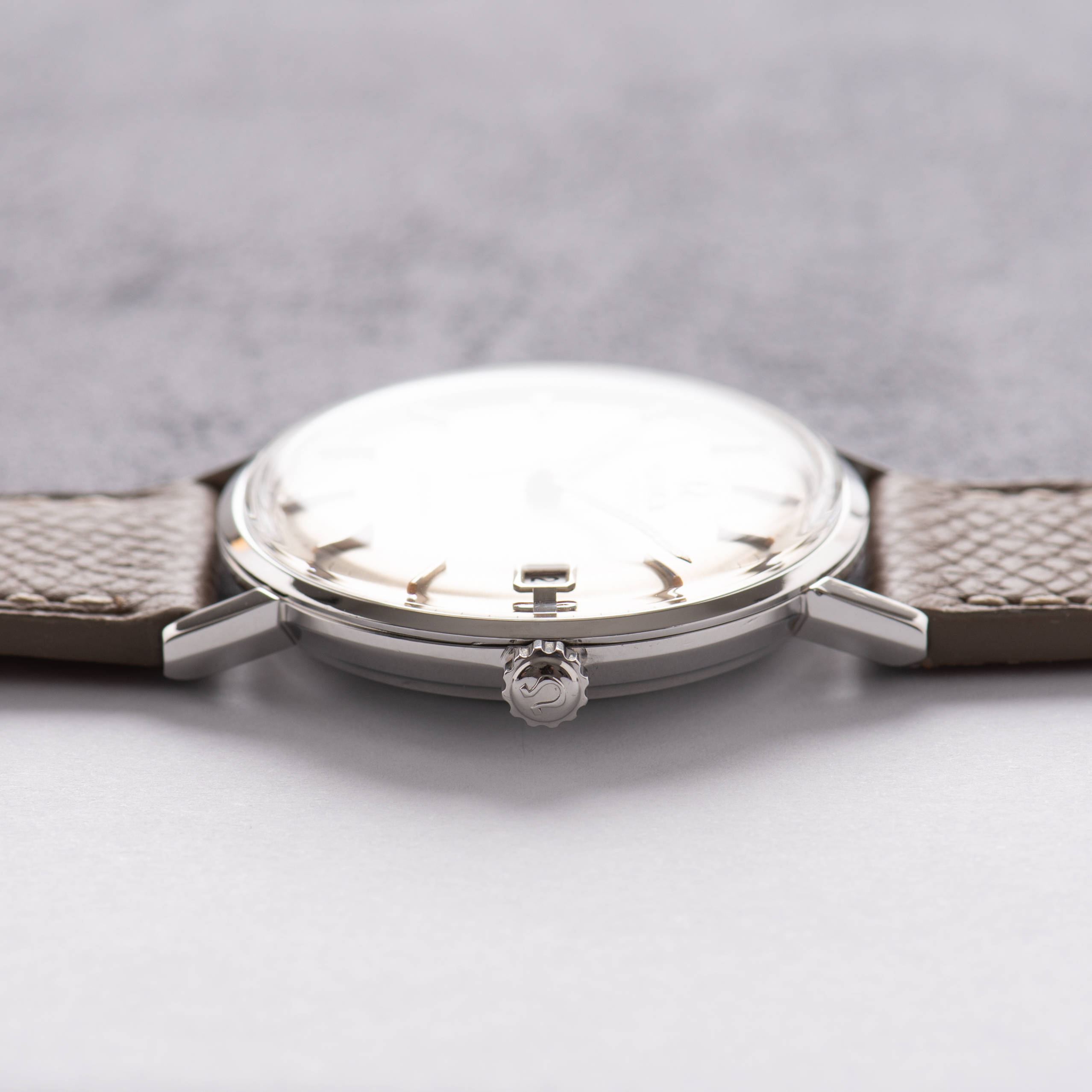 Vue de Omega Seamaster ‘Pre De Ville’ Silver Dial Automatic Réf 14770-1SC from 1961