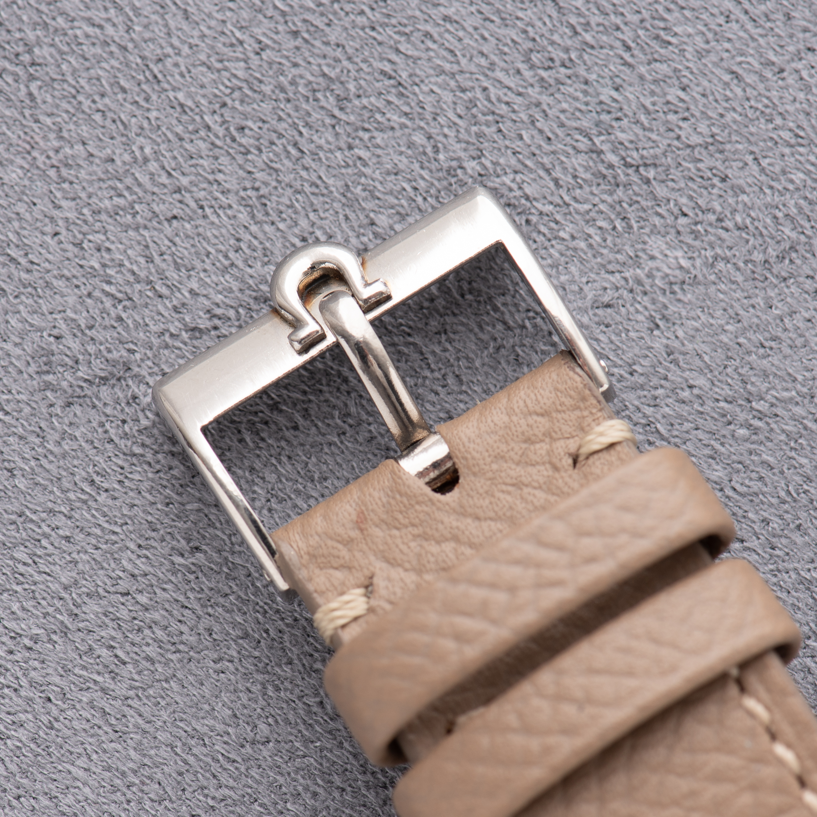 Vue de Omega Seamaster 300 Automatic HF Case Réf 165.024 from 1966