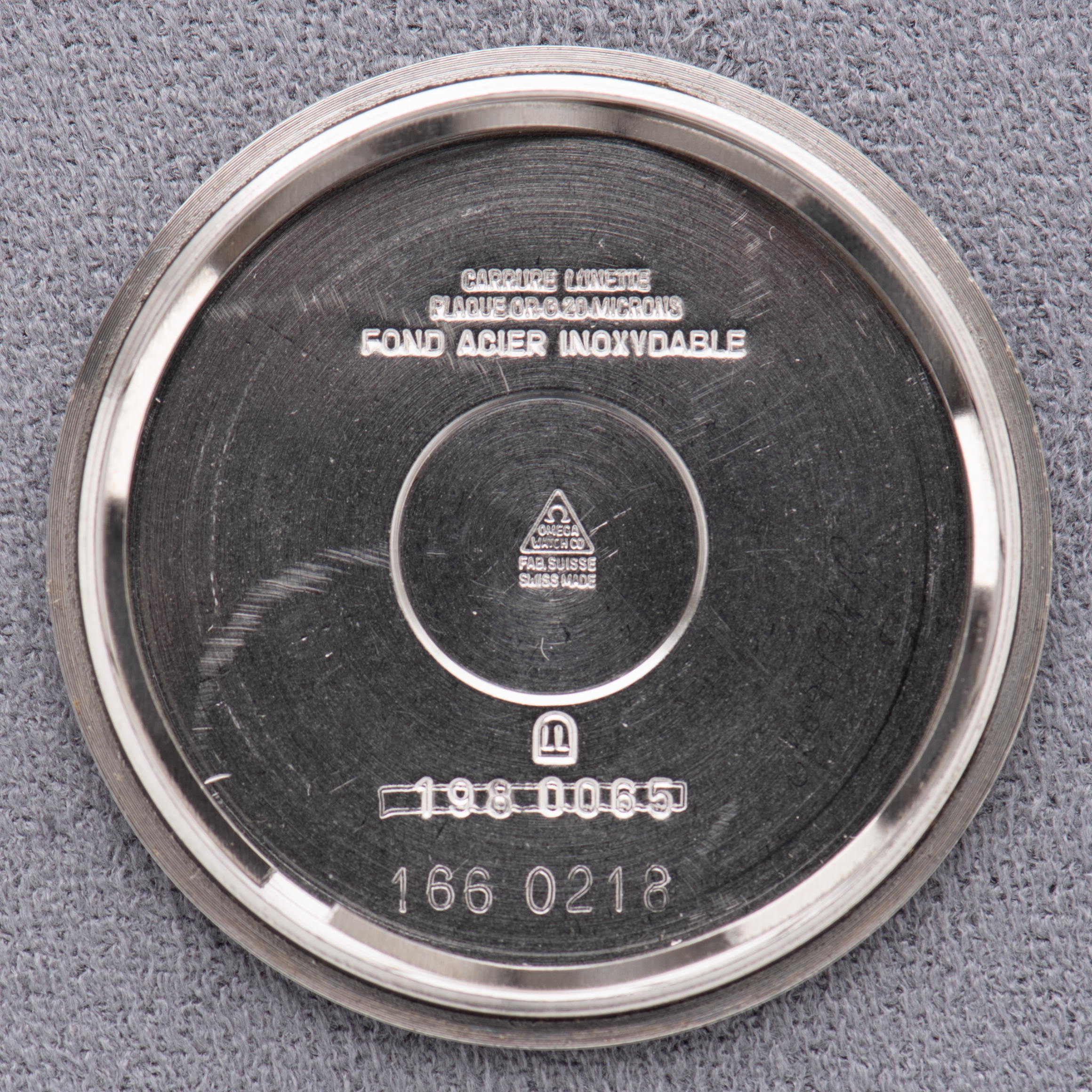 Vue de Omega Ranchero Automatique Date Réf 166.0218 from 1975