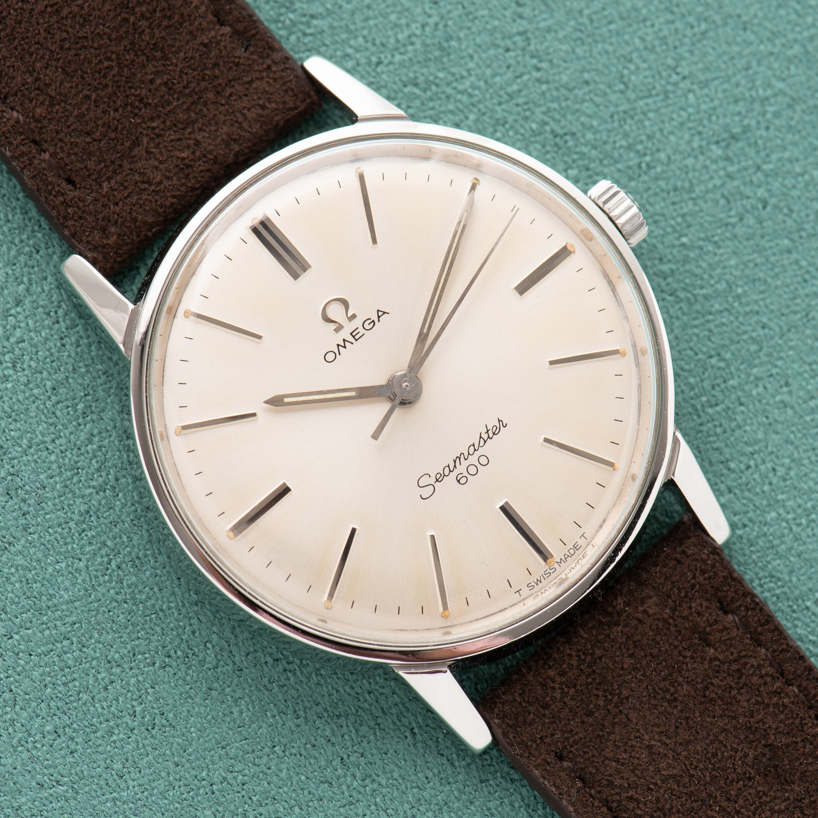 Vue de Omega Seamaster 600 réf 135.011 from 1964