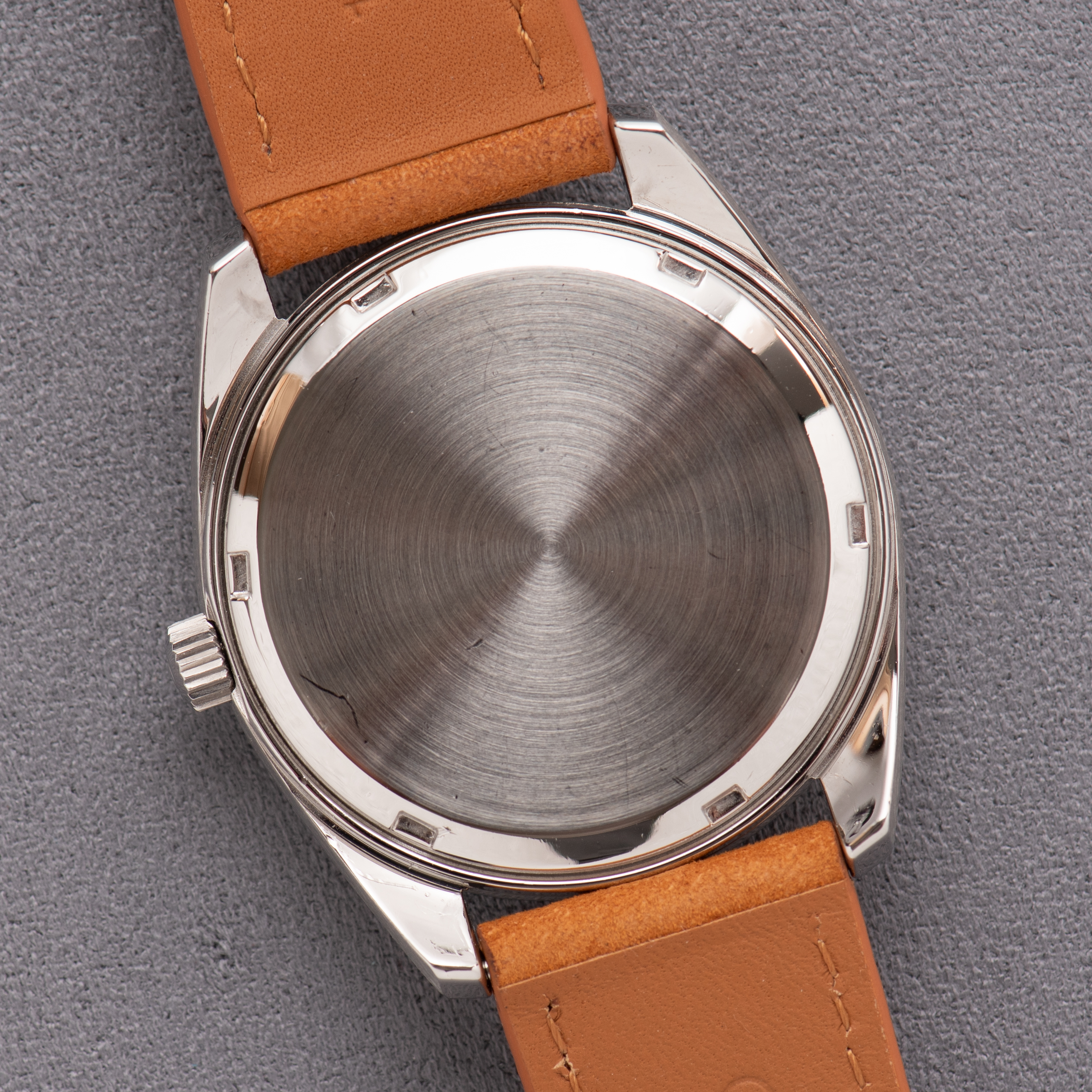 Vue de Omega Electronic Seamaster Chronometer F300 Hz Silver Dial from 1972 Réf 198.001
