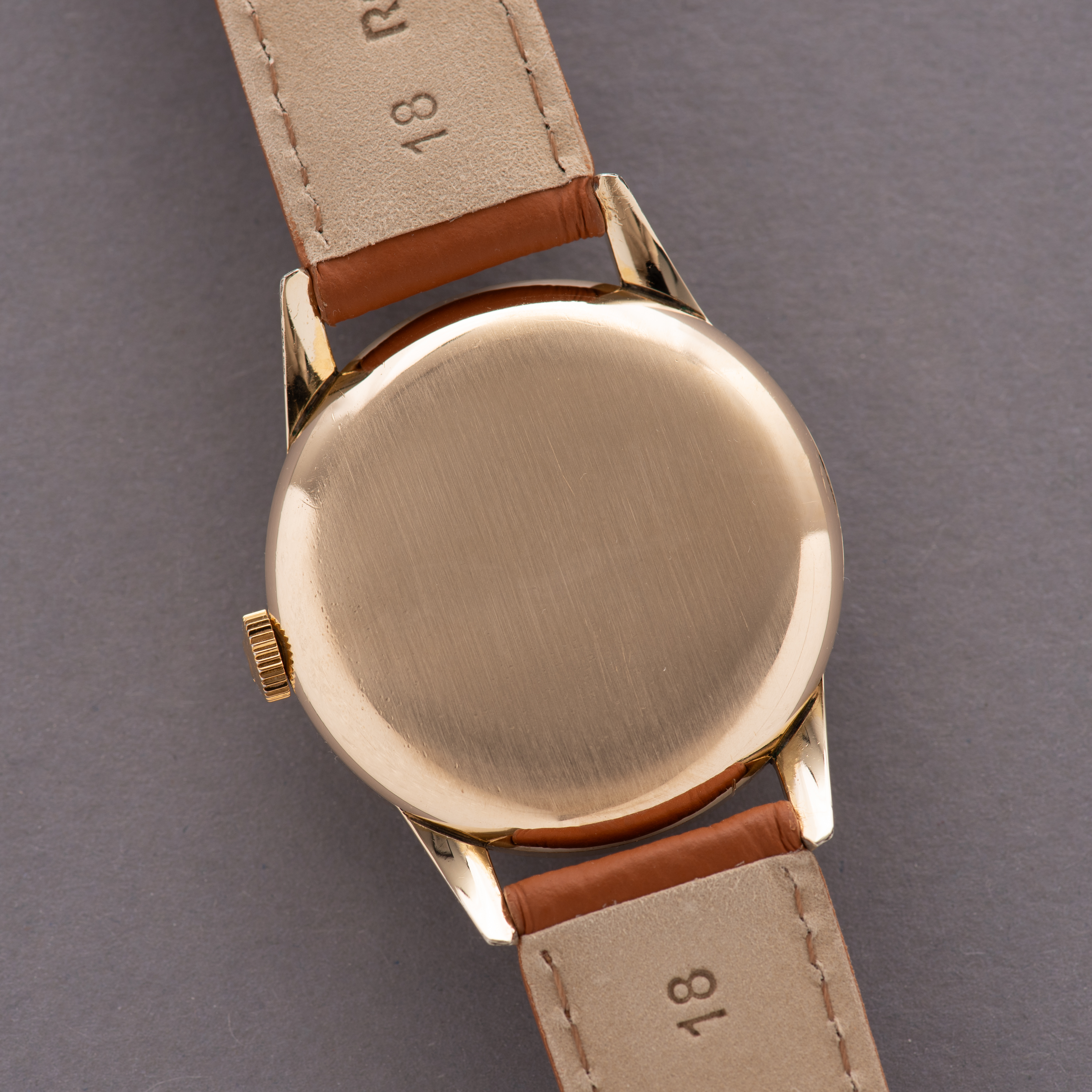 Zicht op Omega mécanique cal 283 réf 2513-2 from 1950