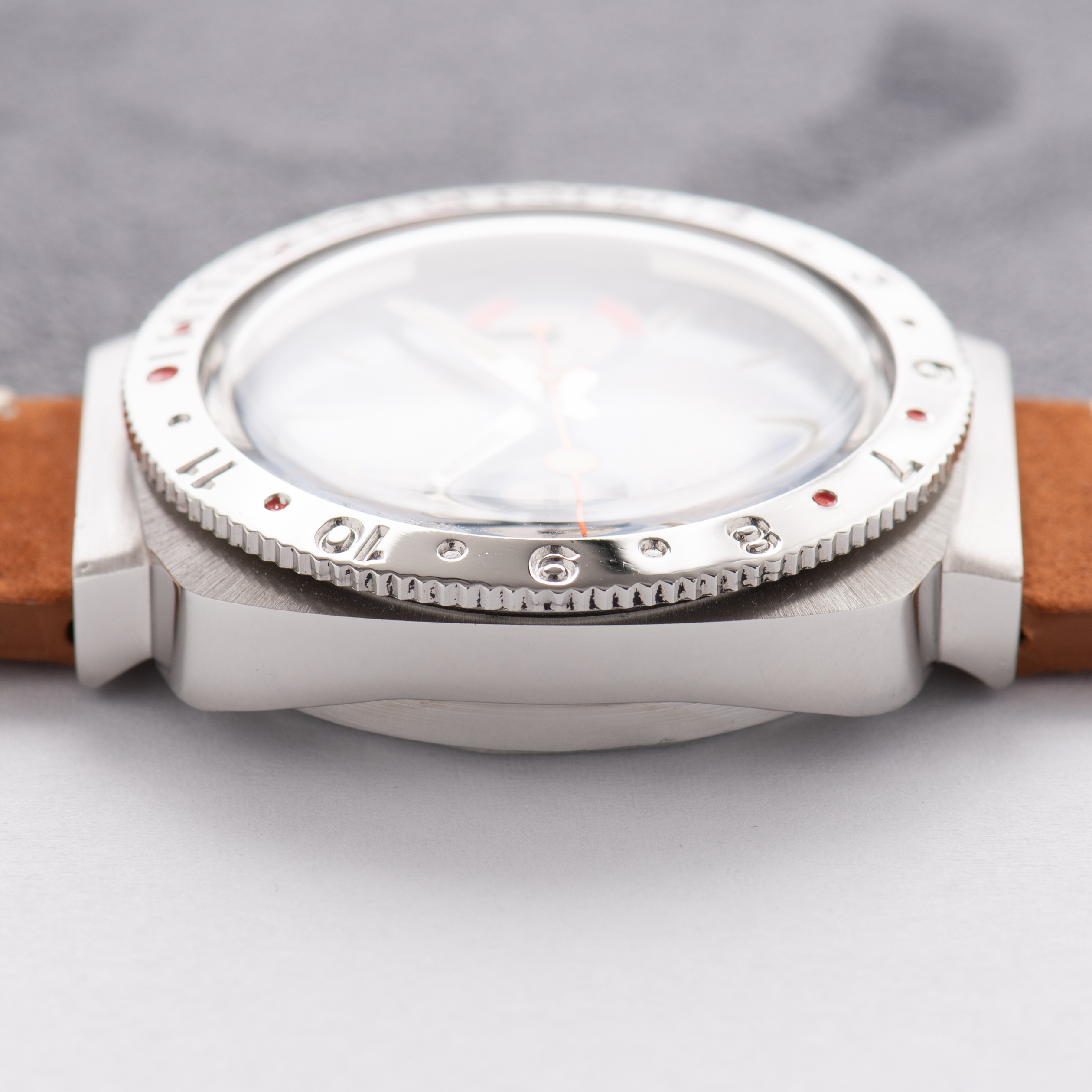 Vue de Pontiac *** Jumping Chronographe Valjoux 7733 from 70'