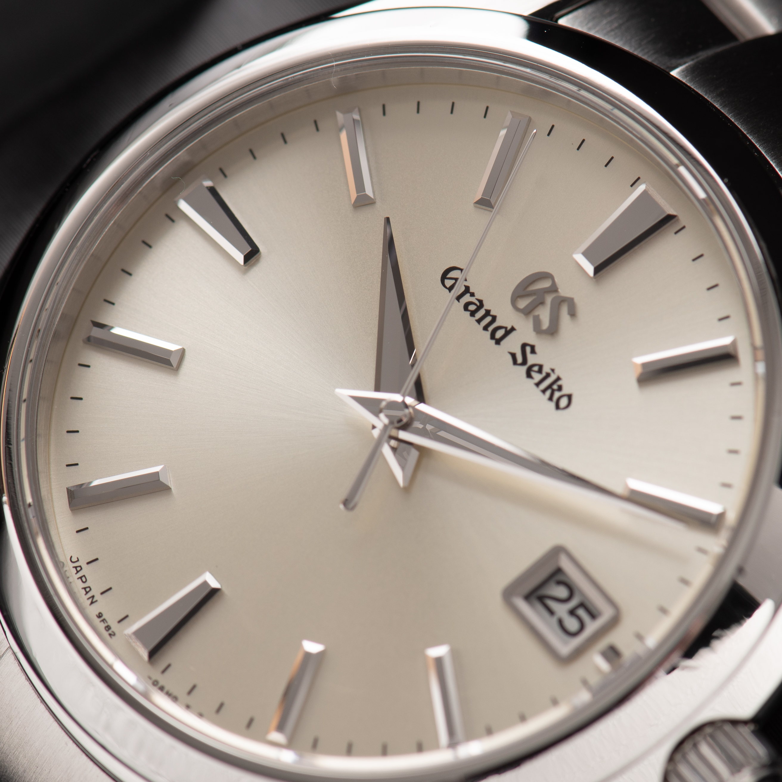 Zicht op Grand Seiko Heritage Collection SBGX263G Full Set from 2019