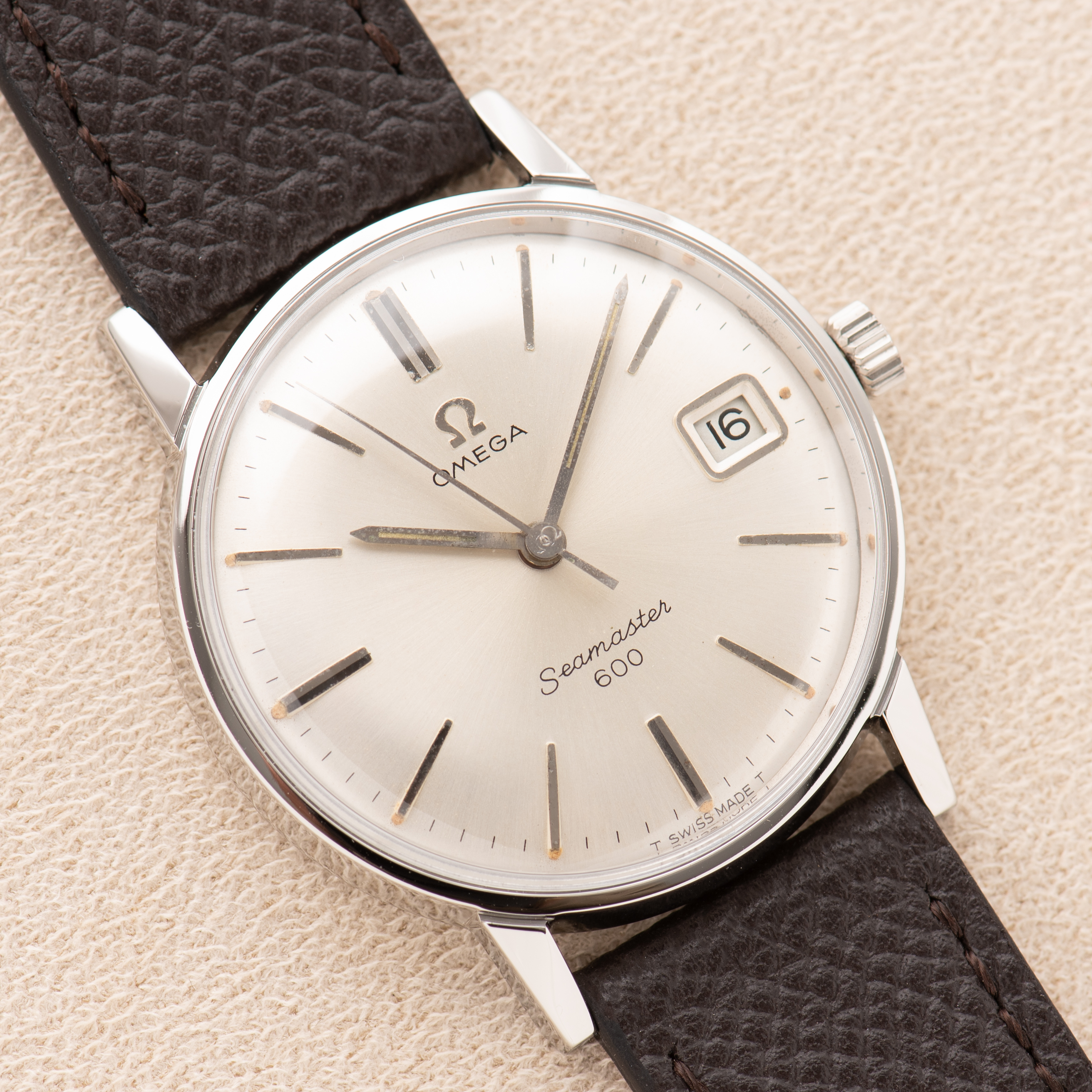Vue de Omega Seamaster 600 Réf 136.011 from 1964