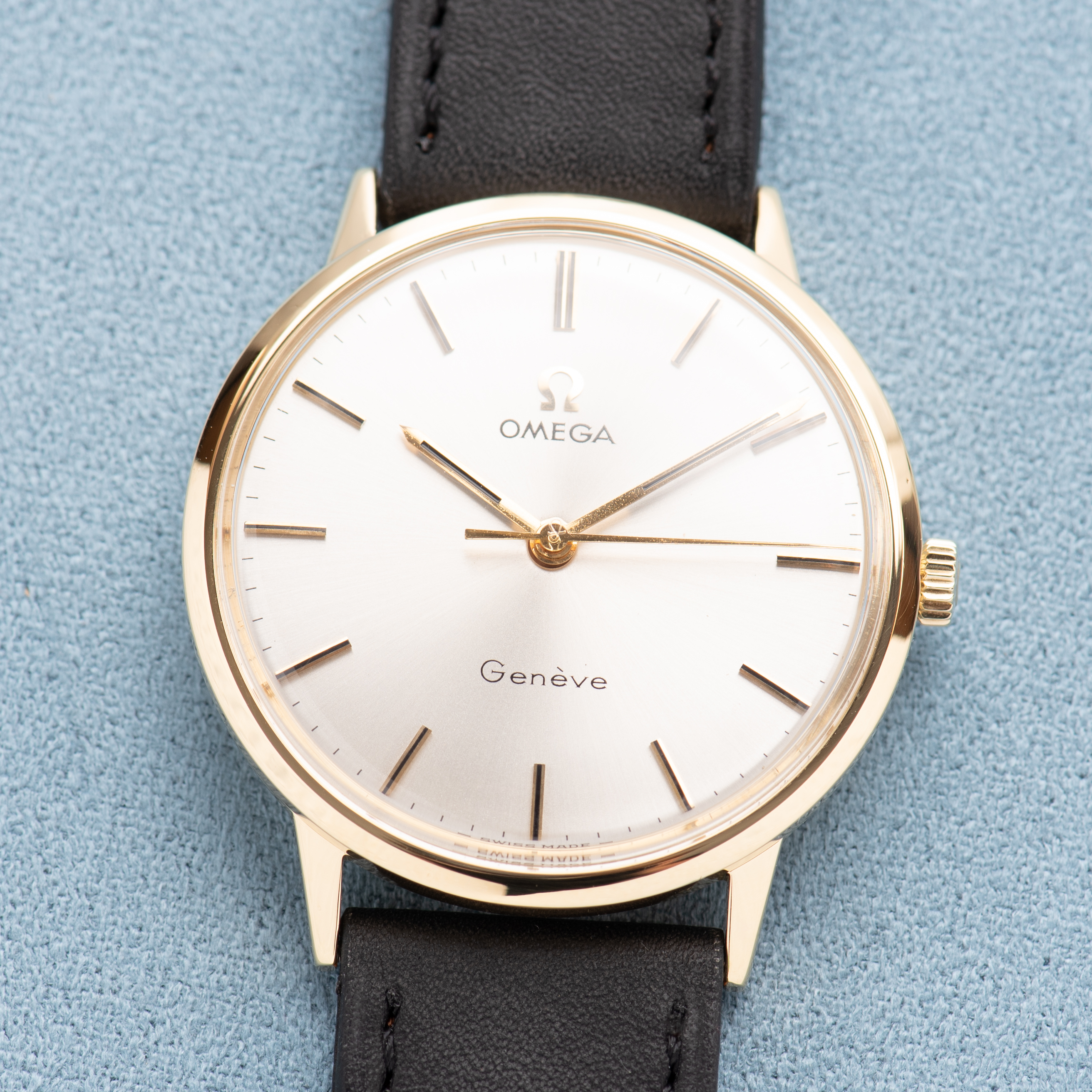 View of Omega Geneva Dress Watch 18K Yellow Gold – Ref. 131.041 – 1969