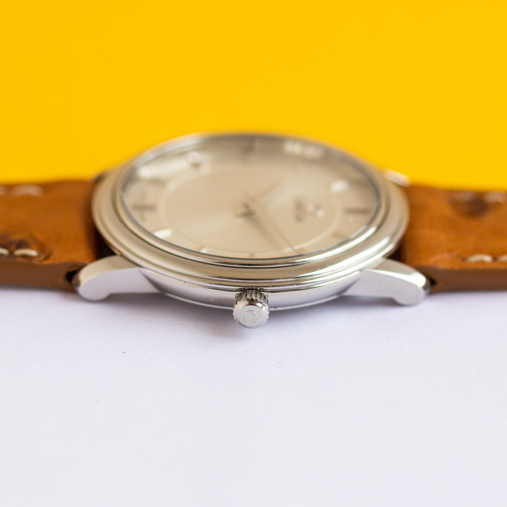 View of Omega Quartz "Prestige" ref 595.1050