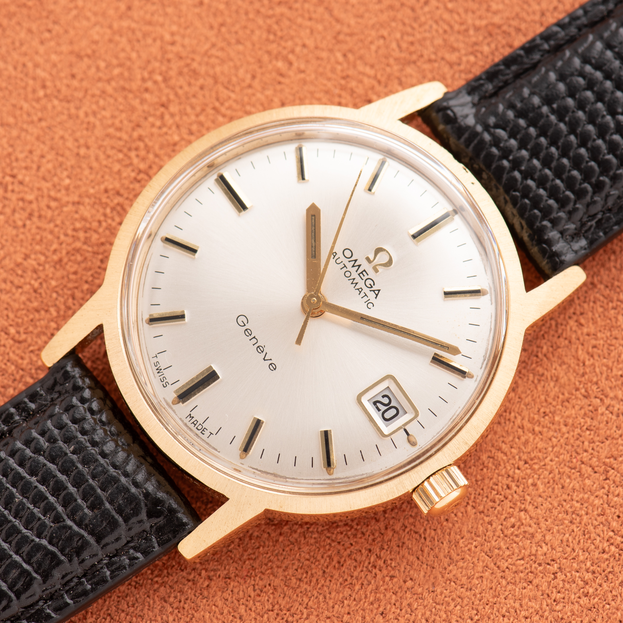 Vue de Omega Automatic Genève Date Silver/creme Dial Goldplated Réf 166.070 from 1969