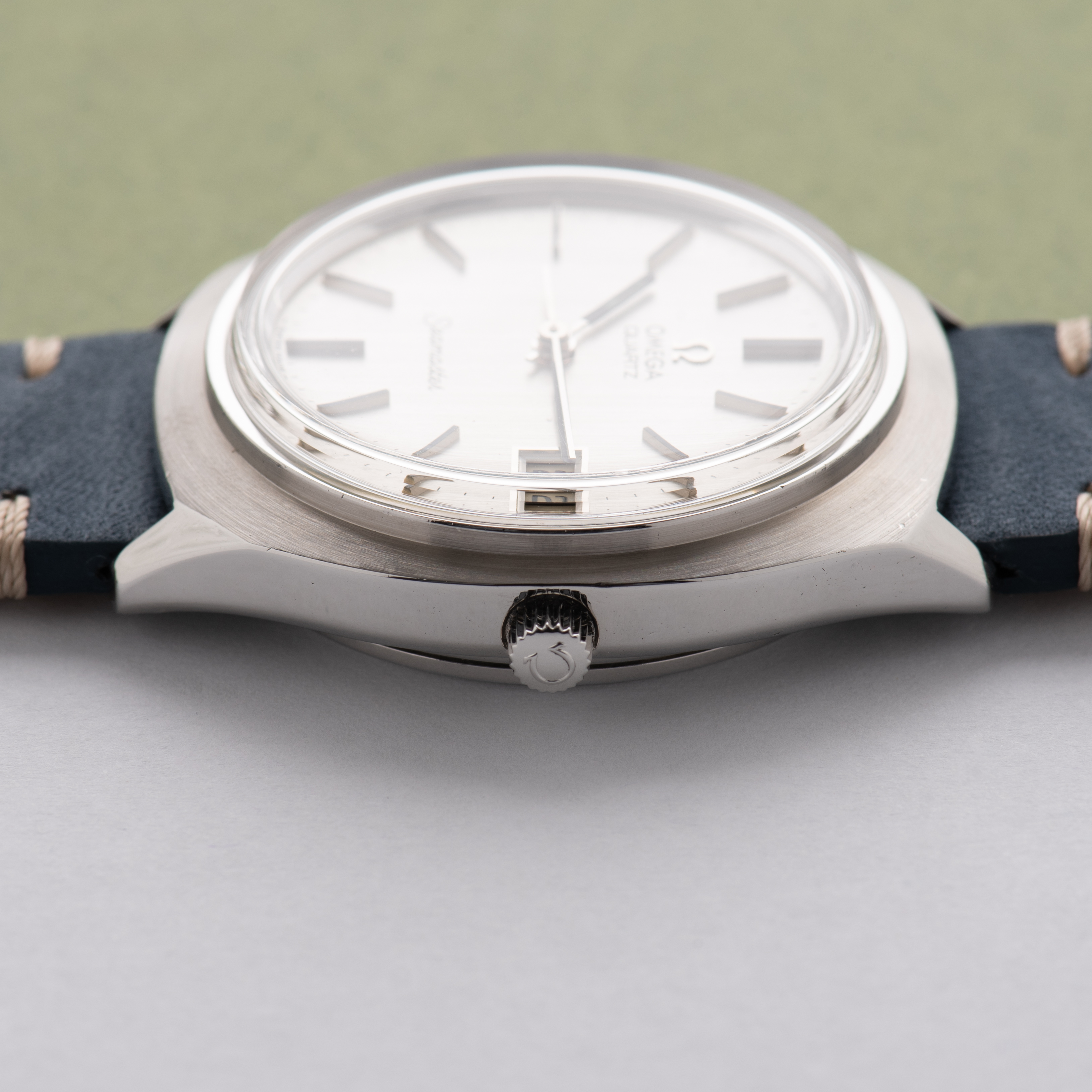 Vue de Omega Quartz Seamaster Silver dial réf 196.0072 from 1977