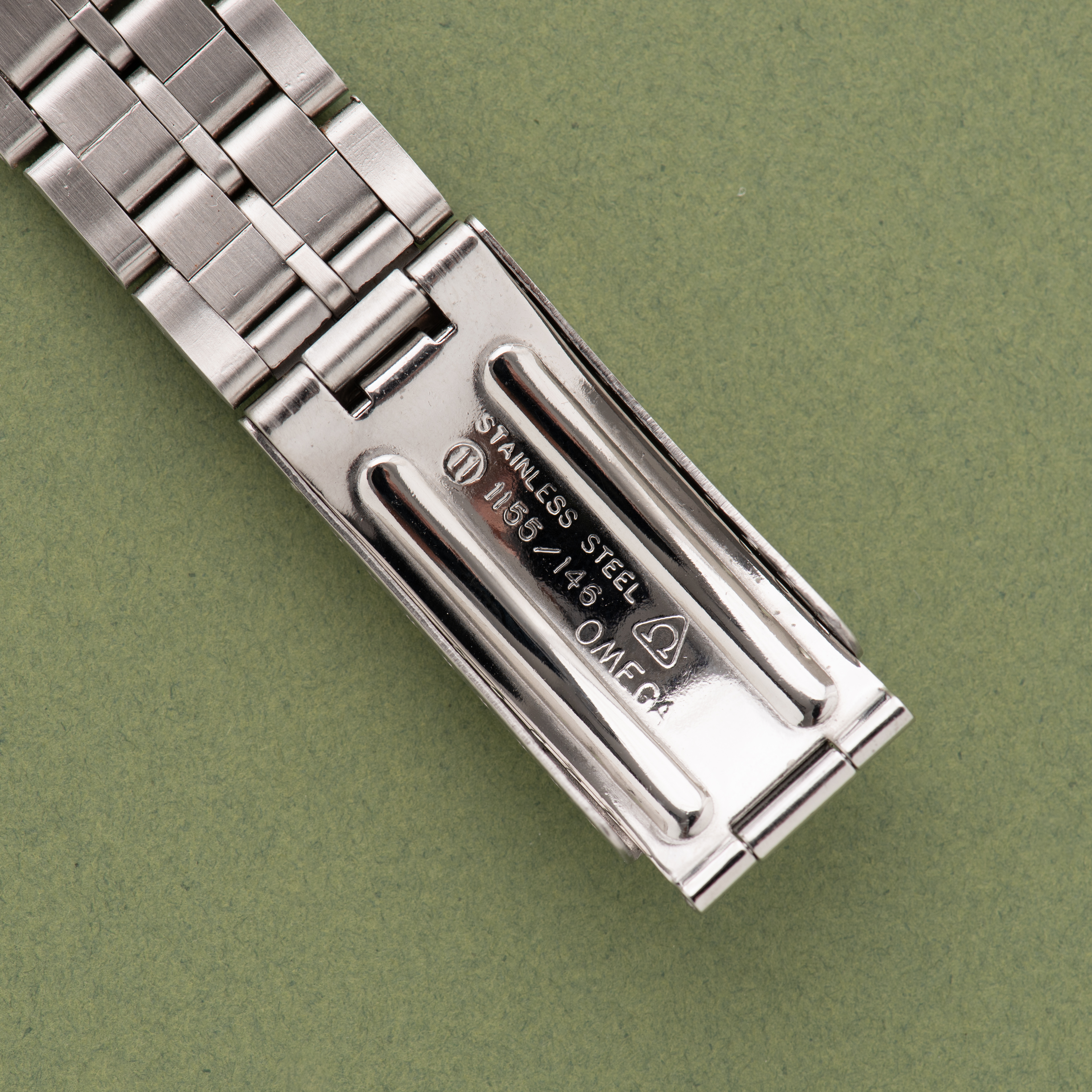 Vue de Omega Constellation Automatic Chronometer cal 1001 réf 168.047 from 1969