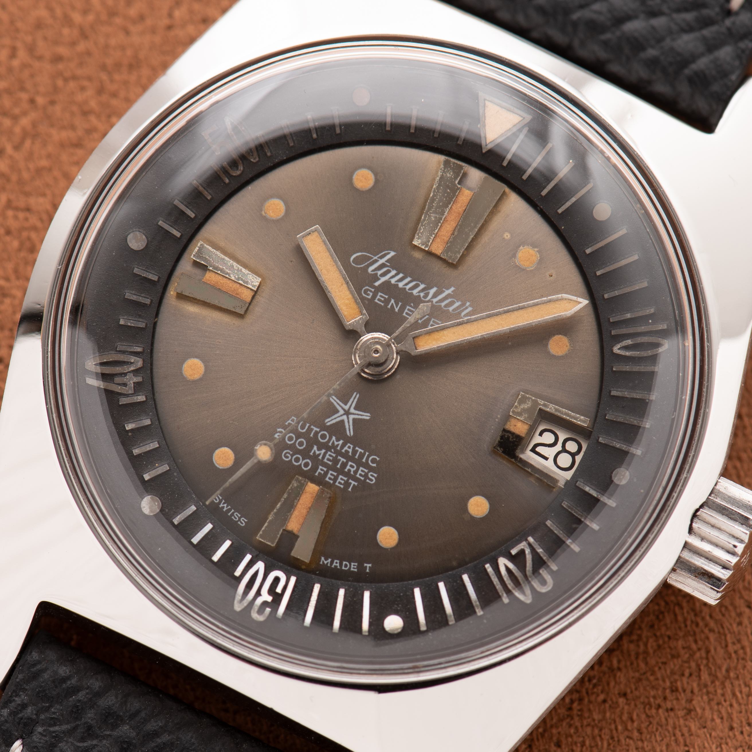 Zicht op Aquastar Geneva Automatic 200 meter 600 FEET