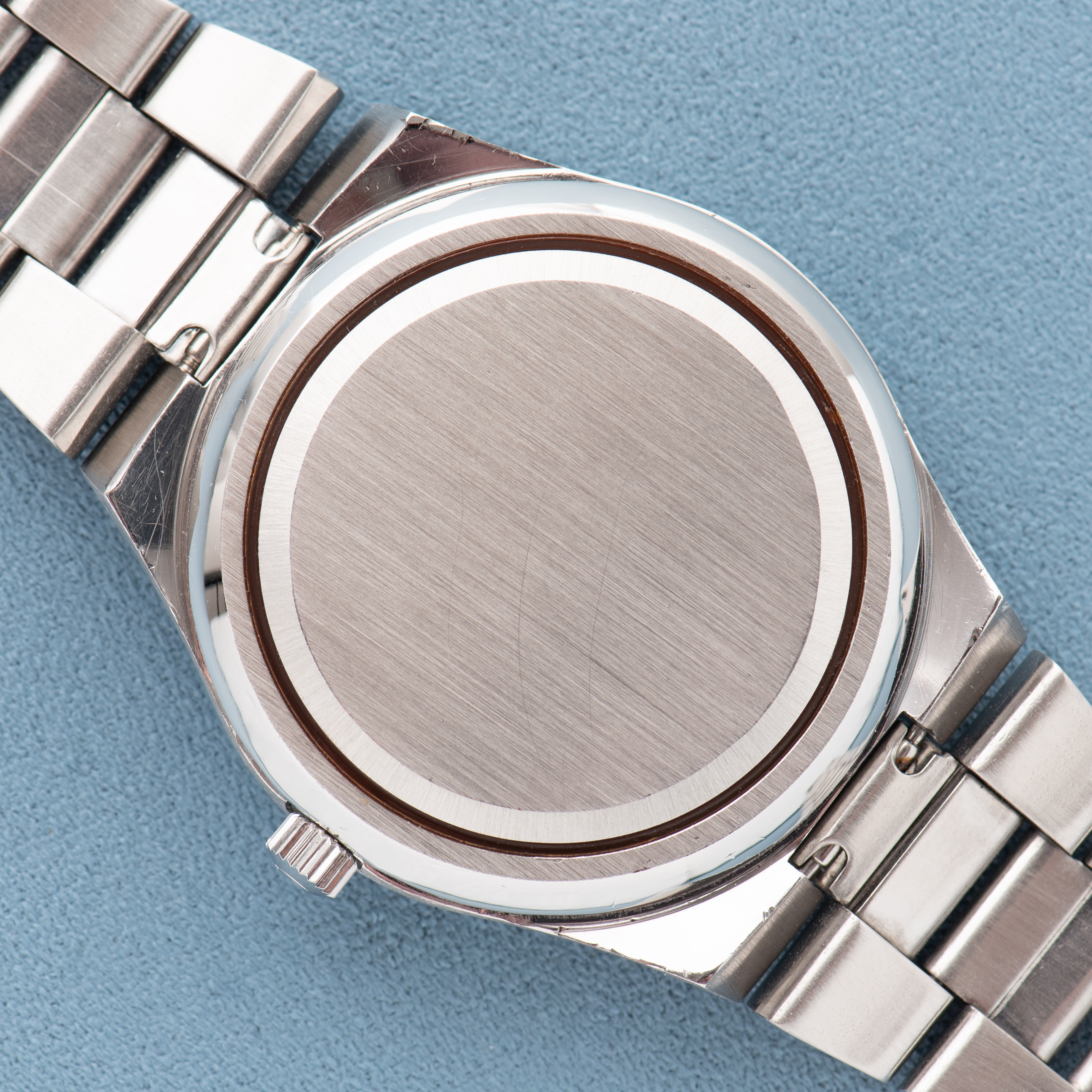 Zicht op Omega Automatic Seamaster Cosmic 2000 Grey dial Réf 166.135 from 1973