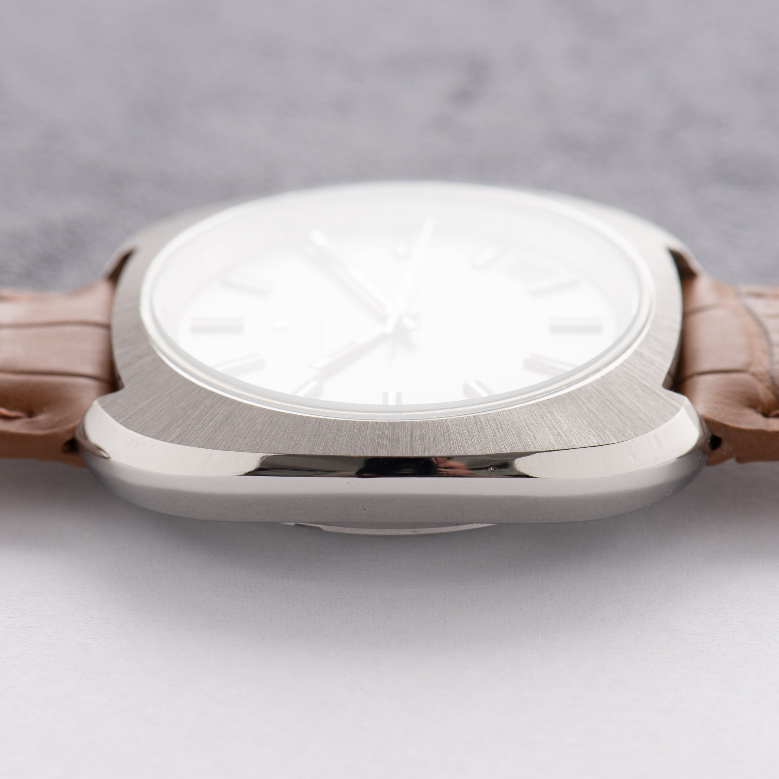 Vue de Zenith Surf Automatic 28800 Alt. réf 01.1250.380 cal 2552