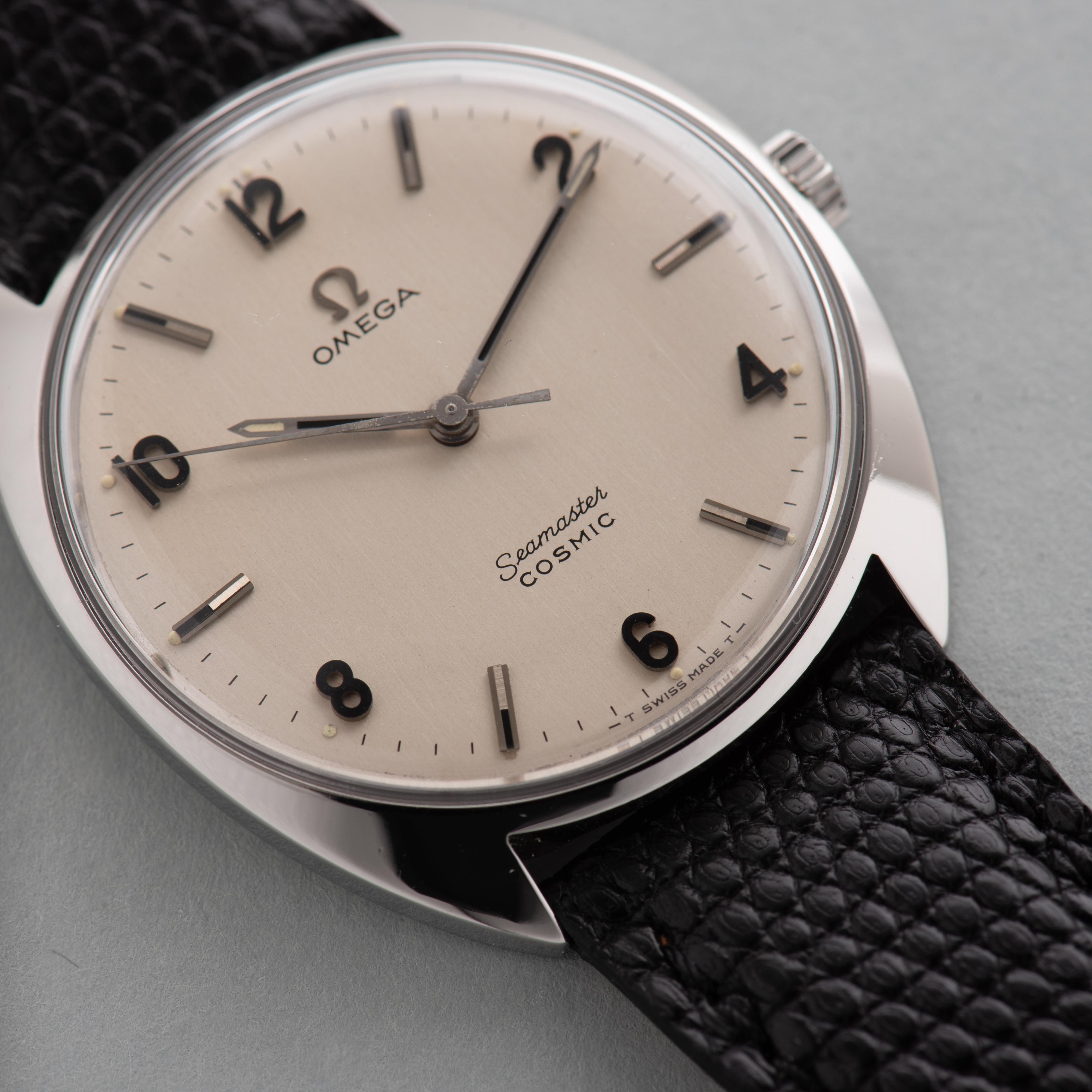 Vue de Omega Seamaster Cosmic réf 135.017 cal 601 from 1968
