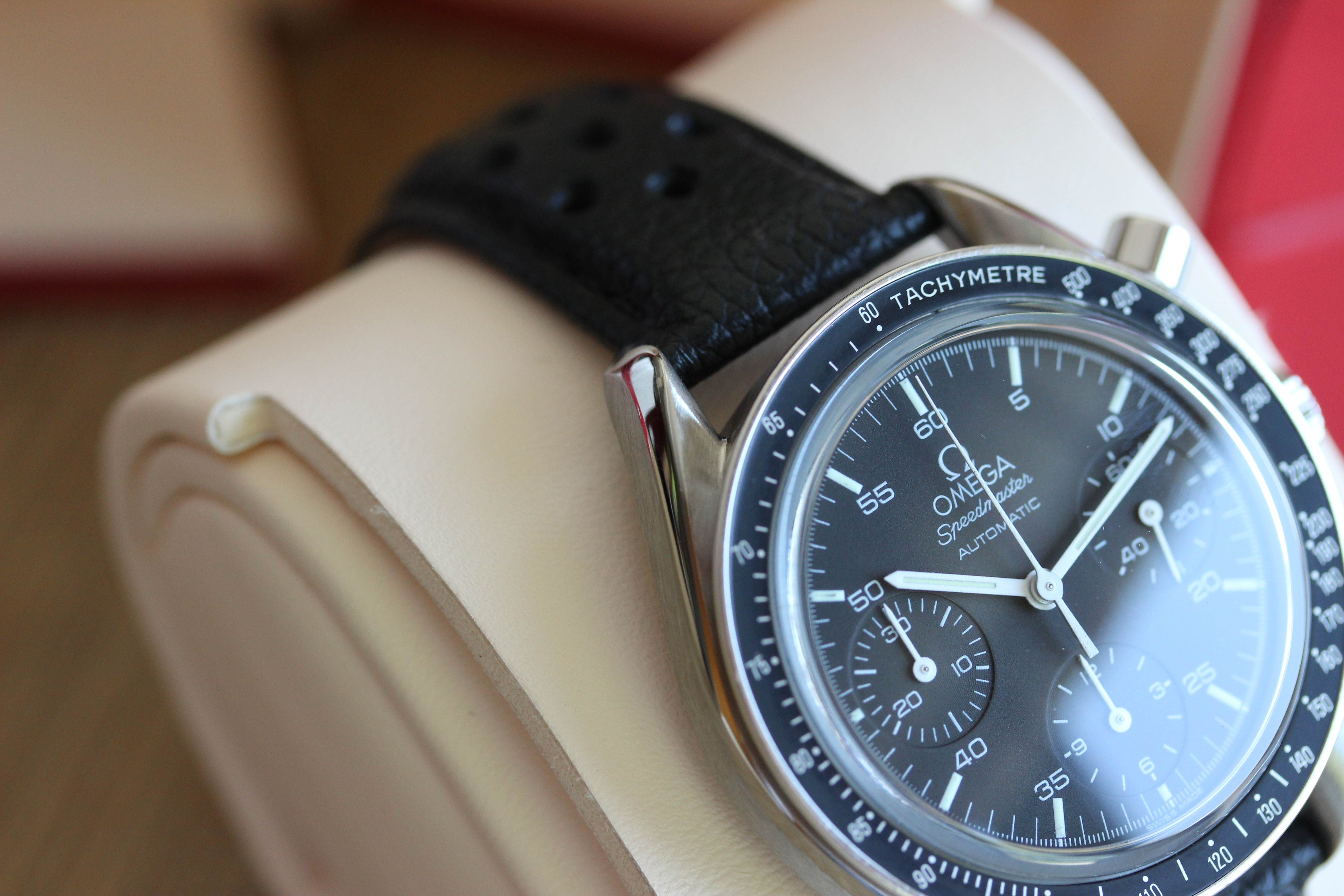 Zicht op Omega Speedmaster Reduced Automatic ref 3539,50,00