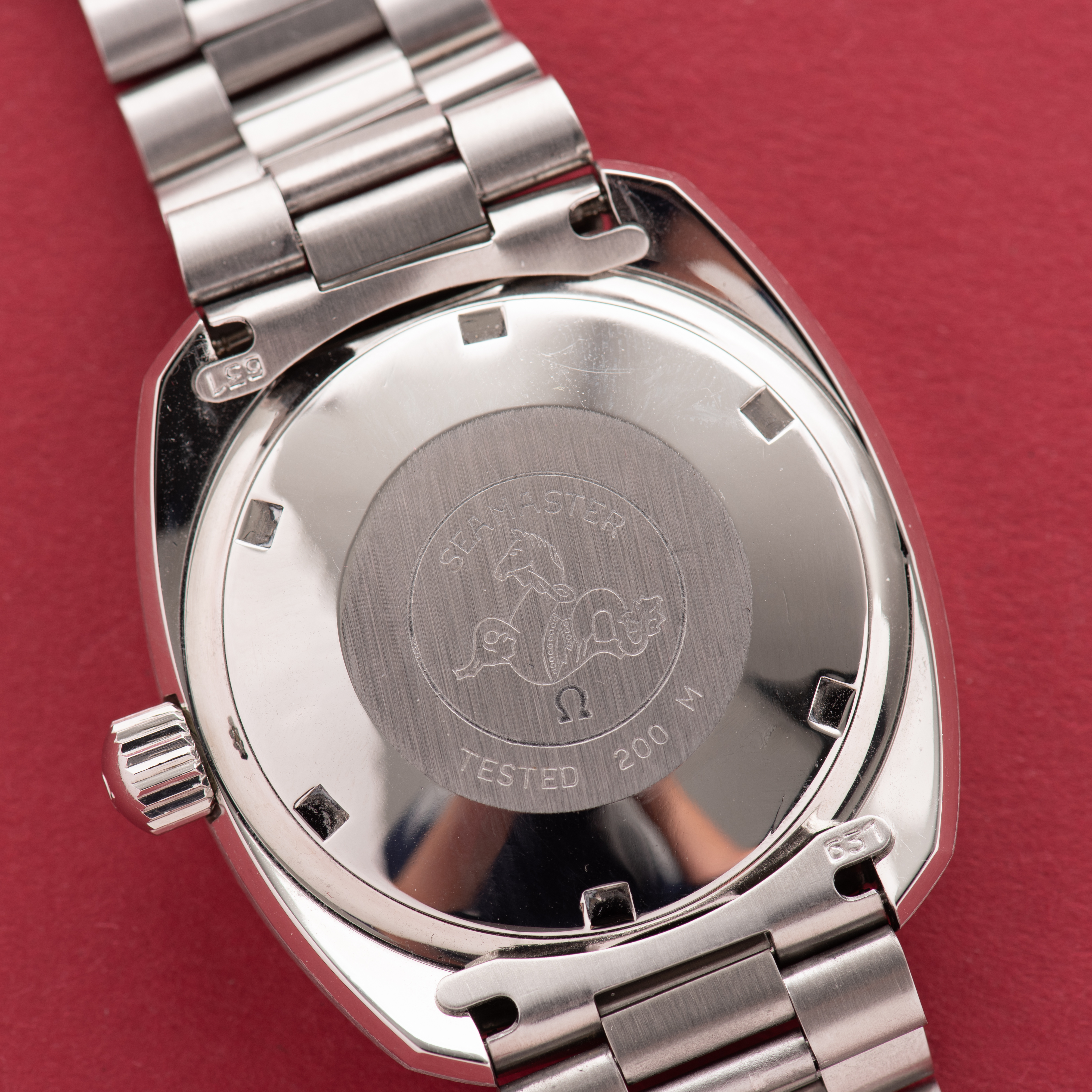 View of Omega Automatic Seamaster 200M "Banana" from 1969 Réf 166.068