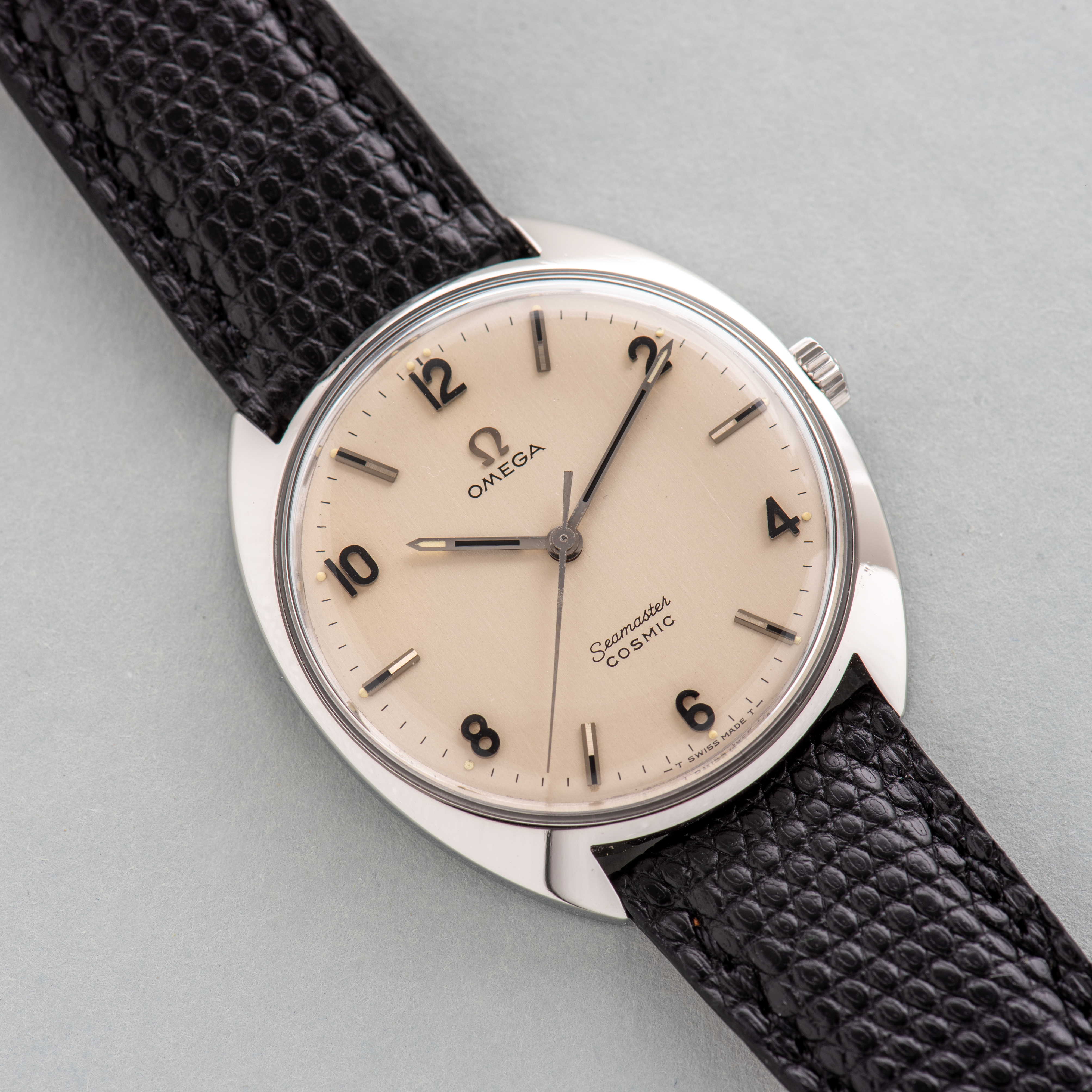 Vue de Omega Seamaster Cosmic réf 135.017 cal 601 from 1968