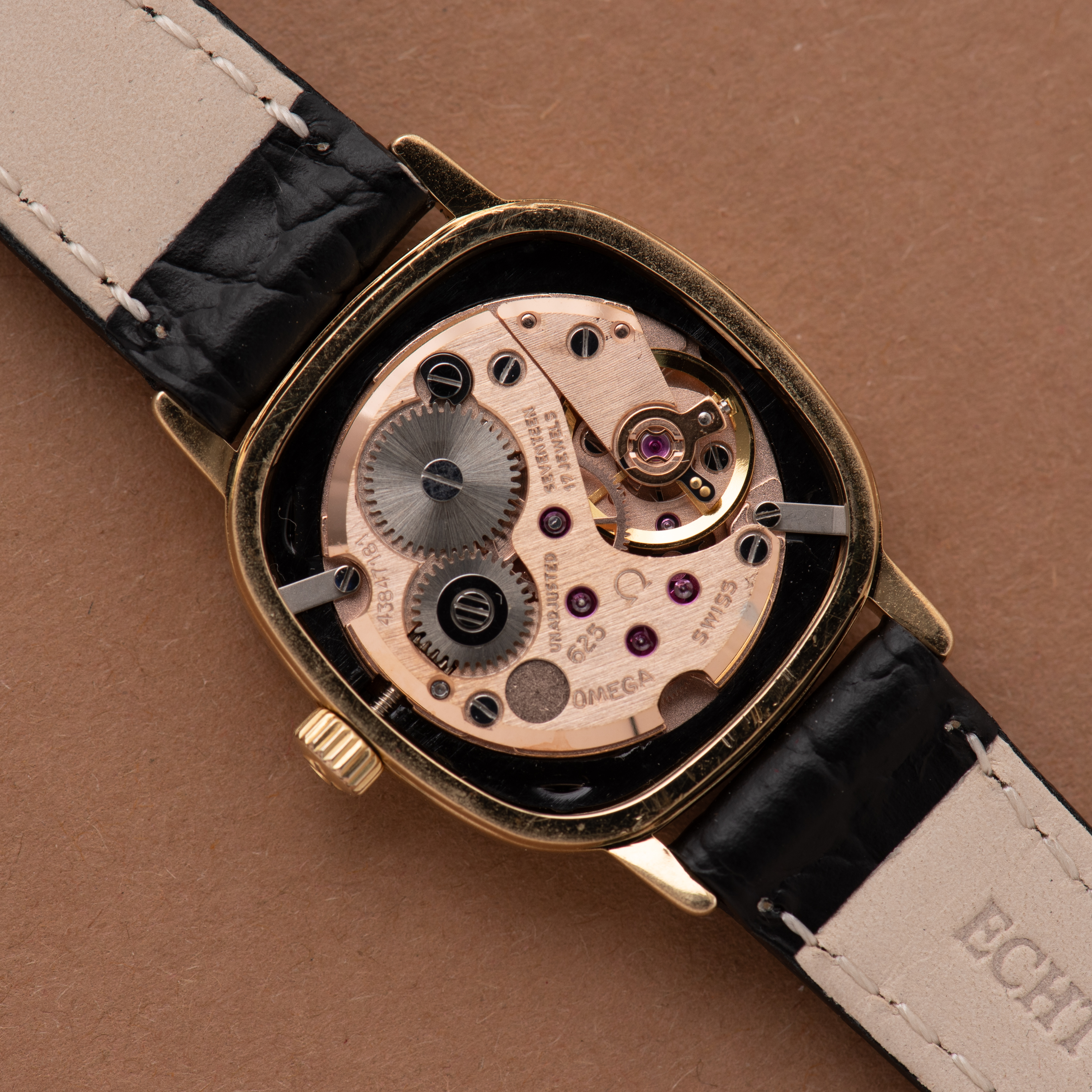 View of Omega De Ville mécanique Goldplated réf 5110579 from 1970'