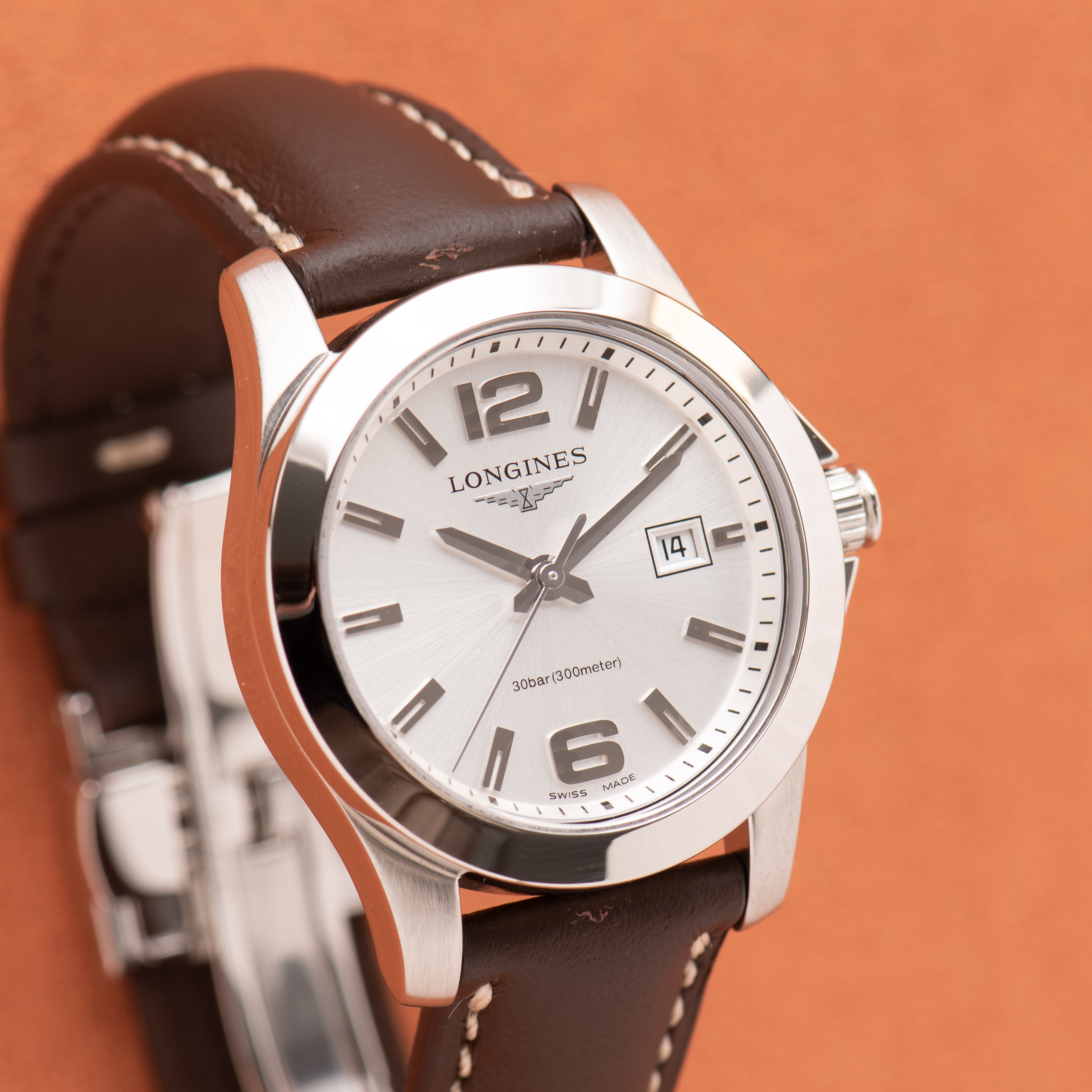 View of Longines Conquest L3.376.4 Full Set 2017 LIKE NEW
