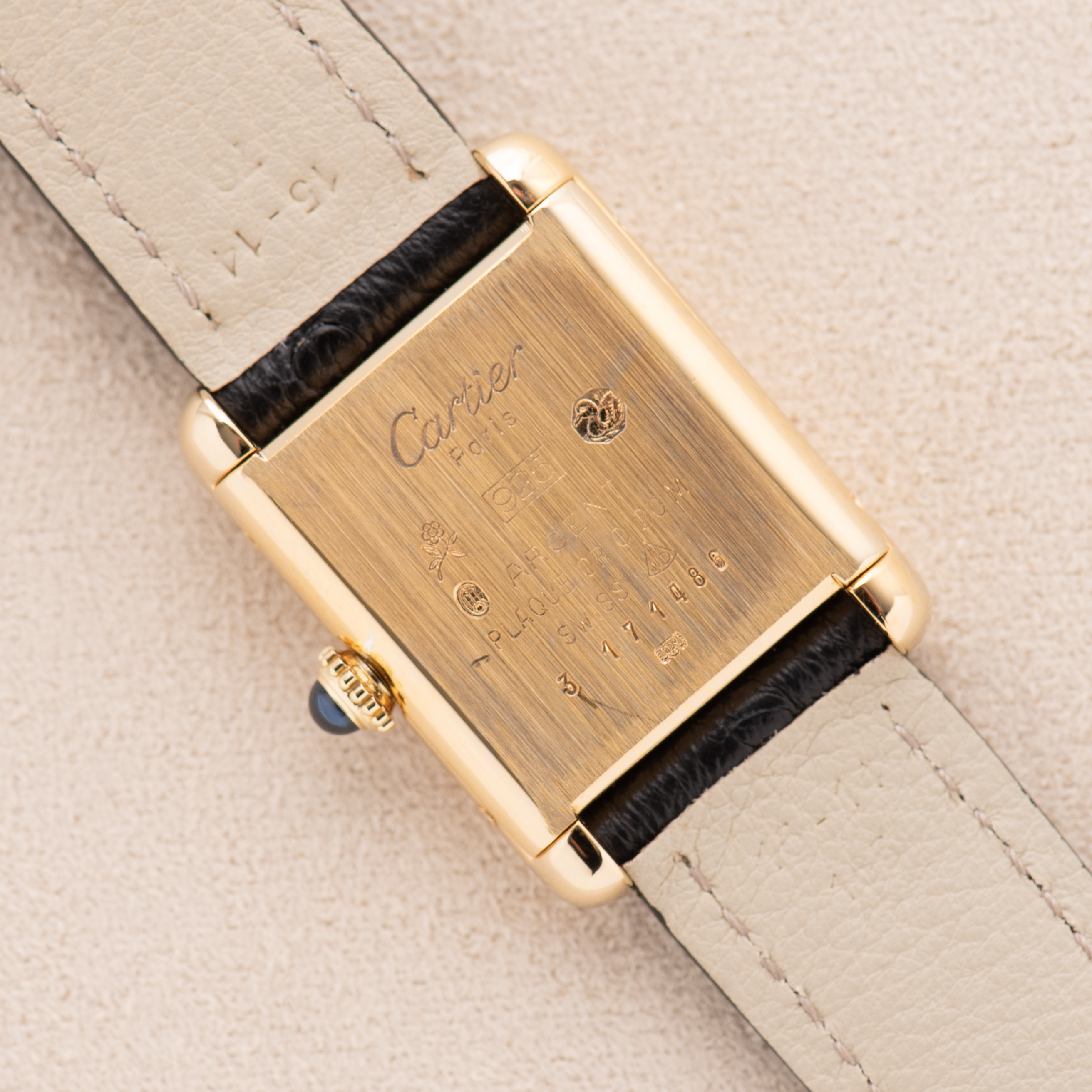 Zicht op Cartier Must de Tank Vermeil PM "Tiger Dial" uit 1980"