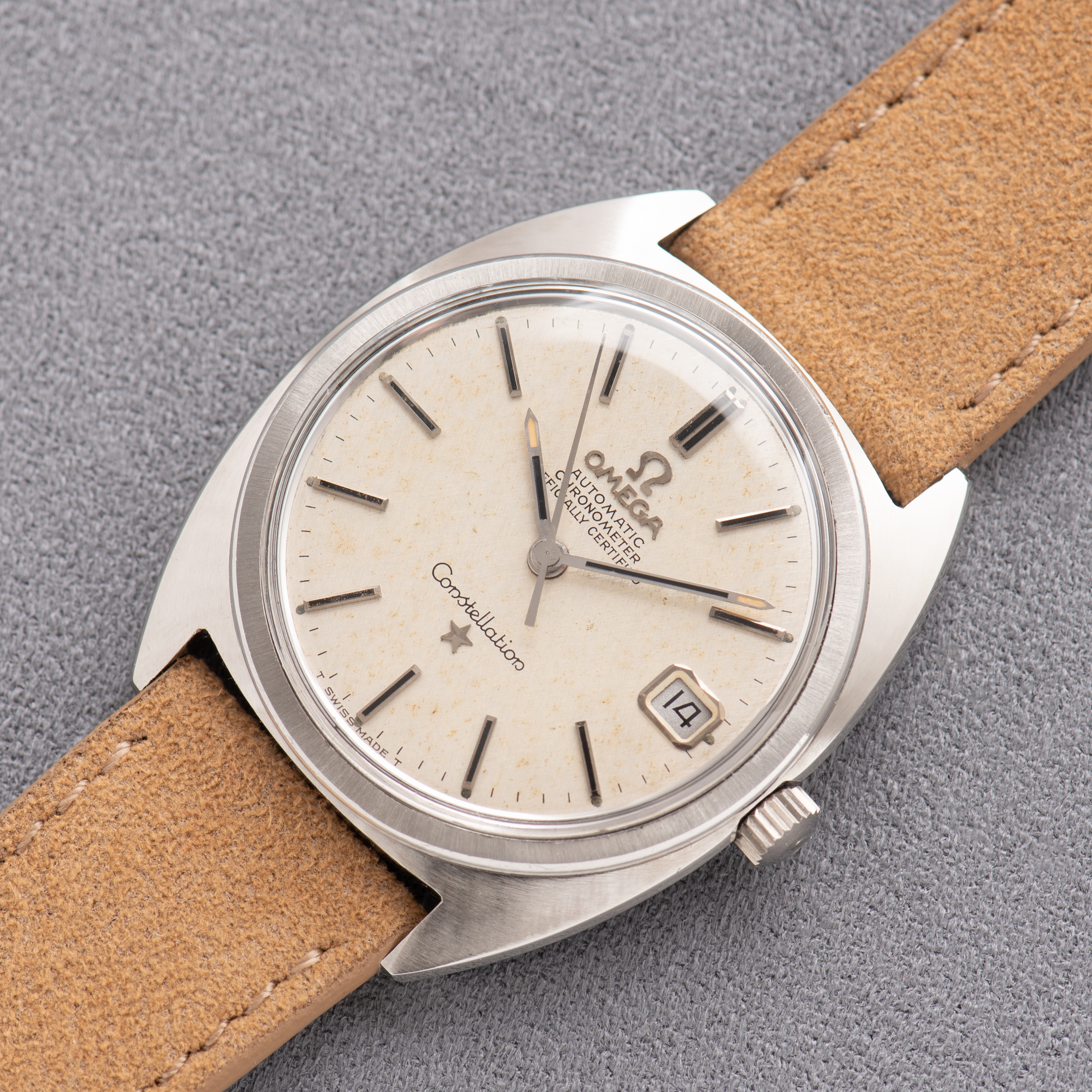 Zicht op Omega Automatische Chronometer Constellatie "Linnen wijzerplaat" Ref 168.017 Cal 564