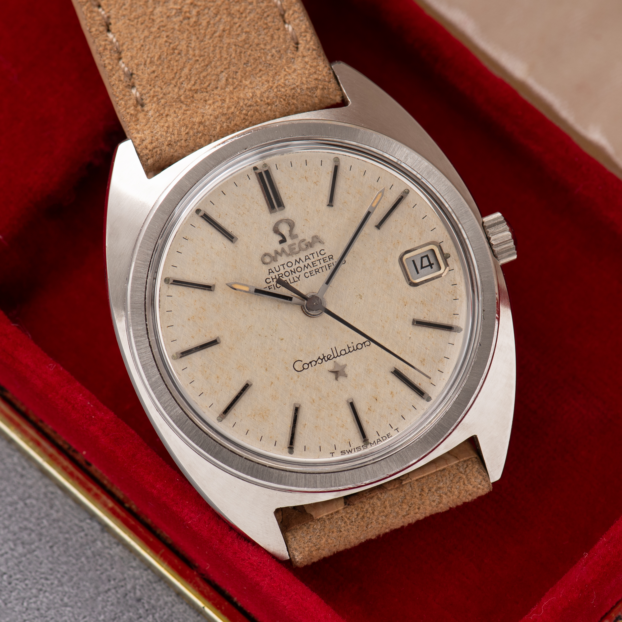 Zicht op Omega Automatische Chronometer Constellatie "Linnen wijzerplaat" Ref 168.017 Cal 564