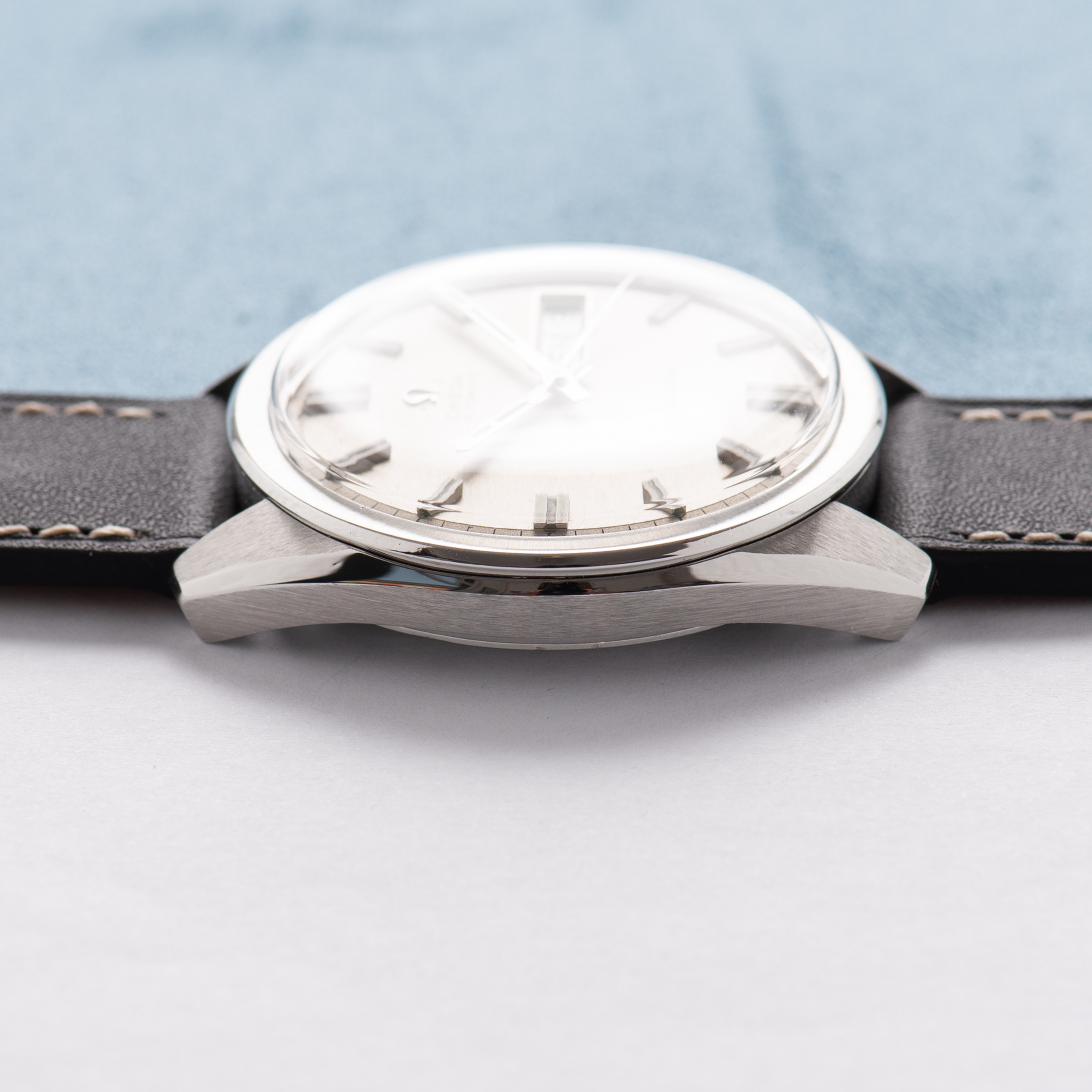 Zicht op Omega Seamaster Automatic Silver Dial Day-Date