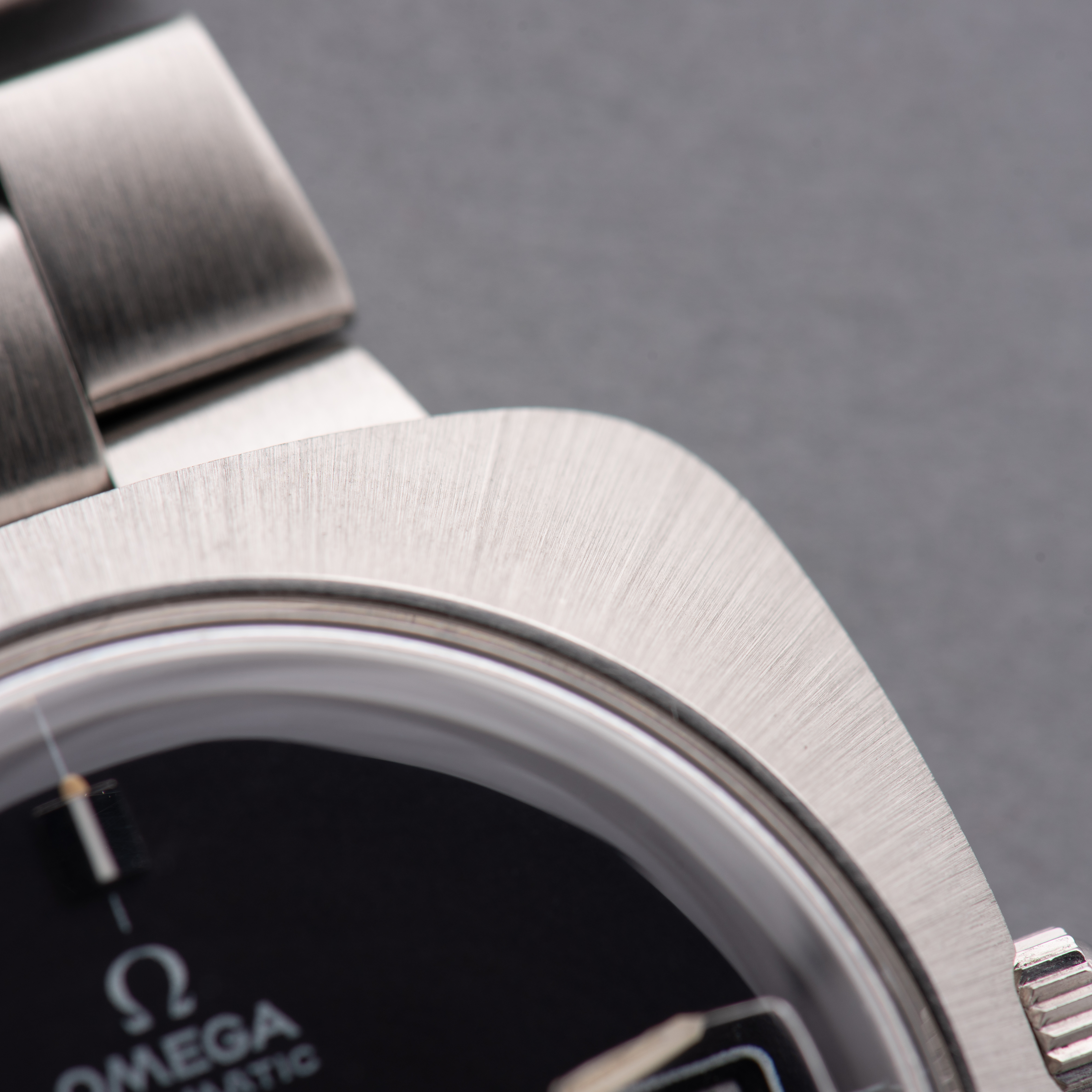 View of Omega Genève "Dynamic" Automatic black dial from 1969 Réf 166.081