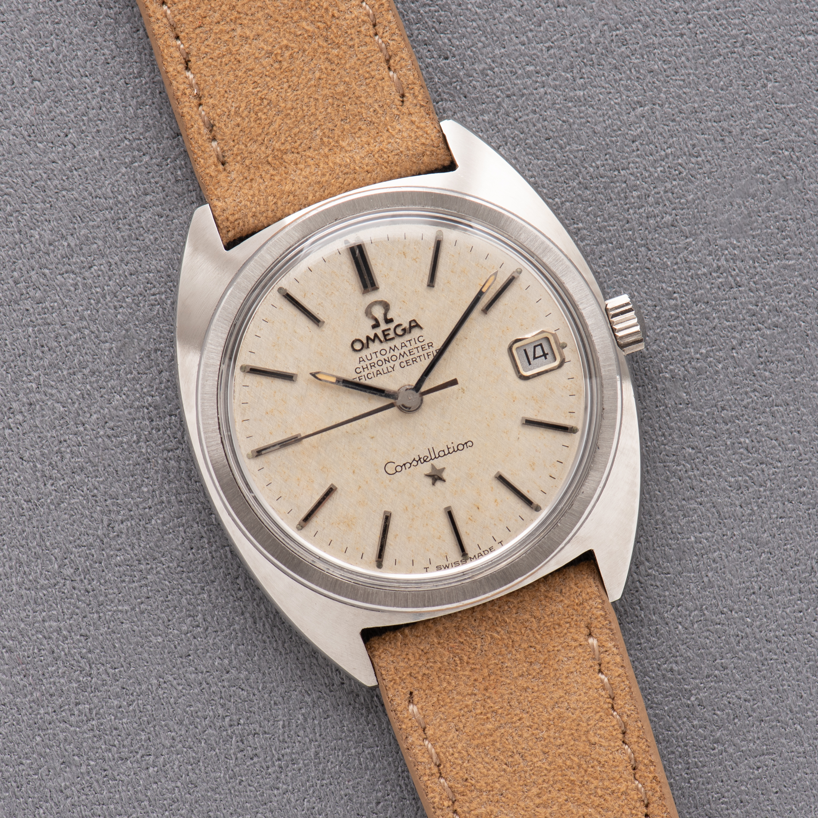 Zicht op Omega Automatische Chronometer Constellatie "Linnen wijzerplaat" Ref 168.017 Cal 564