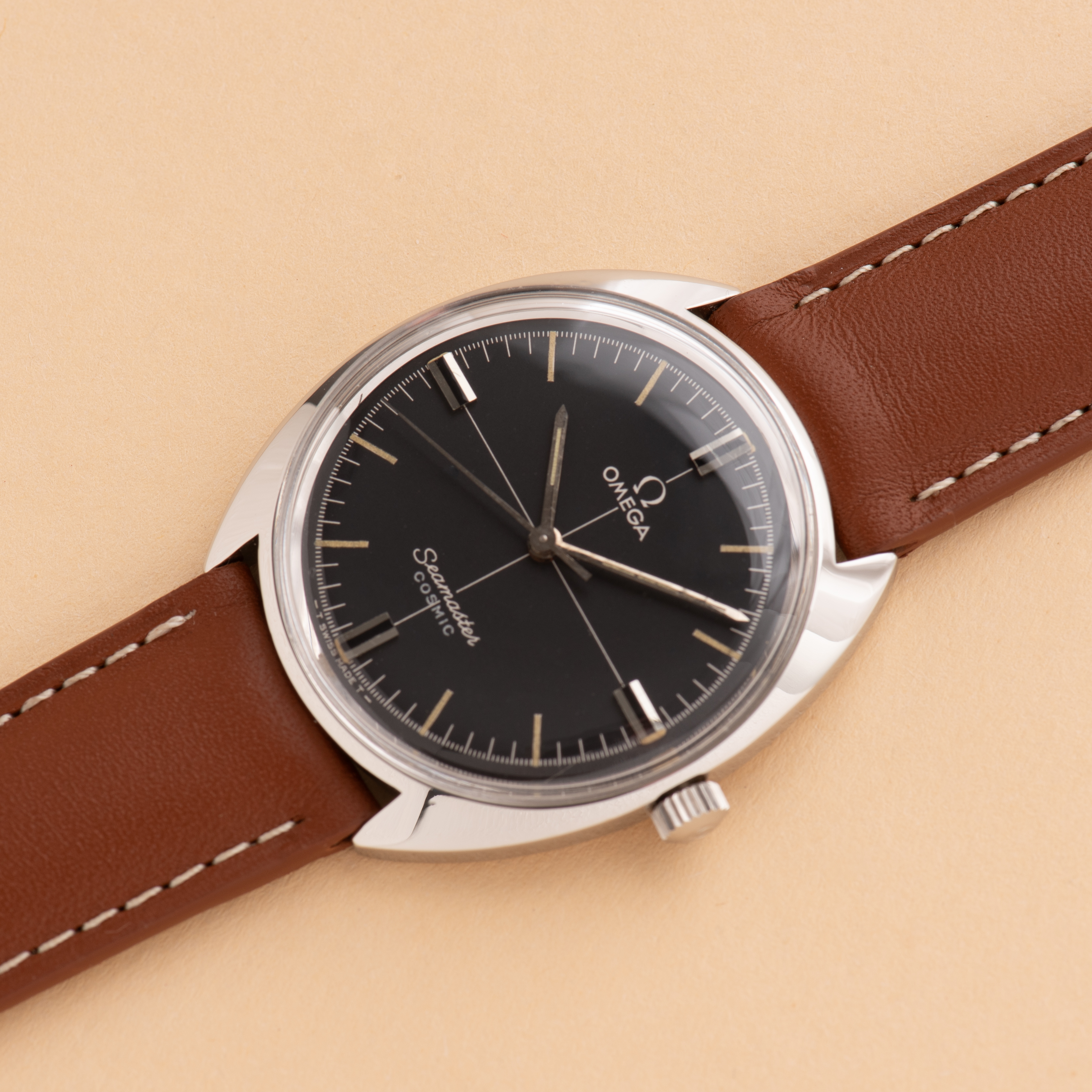 Vue de Omega Seamaster Cosmic réf 135.017 cal 601 from 1966