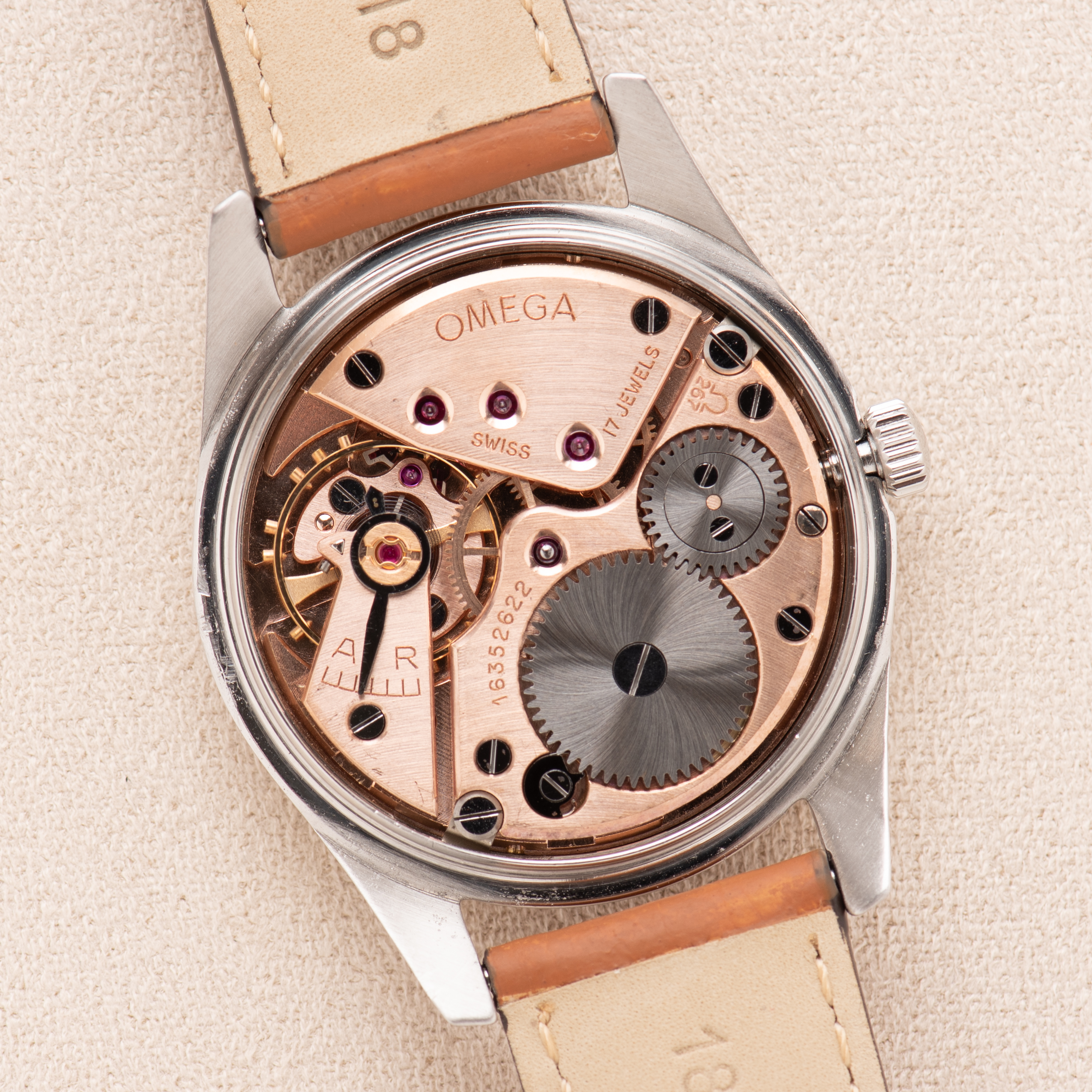 View of Omega Seamaster Petite seconde Patina Dial réf 2937-3 from 1958