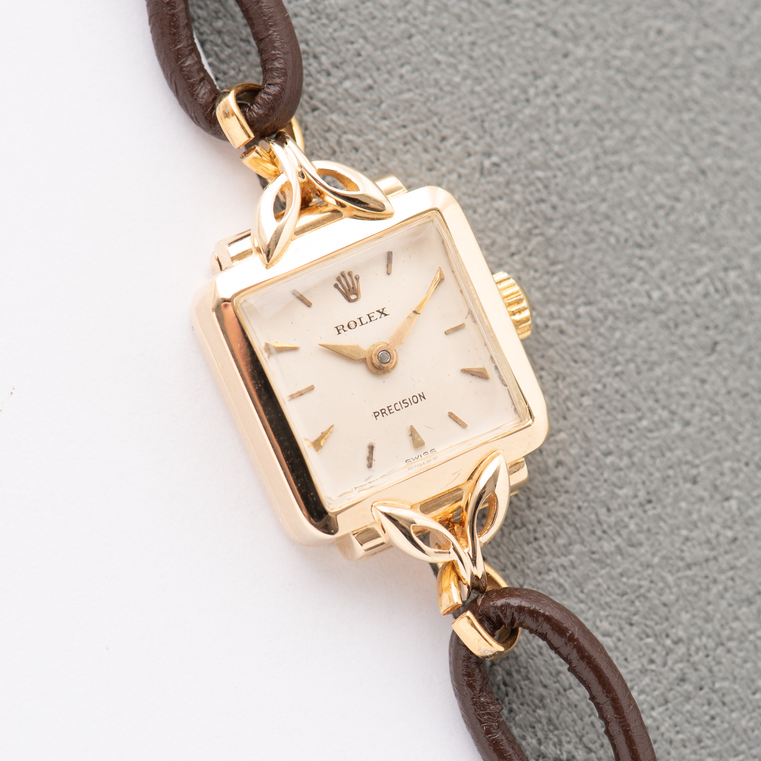 Zicht op Rolex Precisie horloge 18K Geelgoud Ref 9229 cal 1300